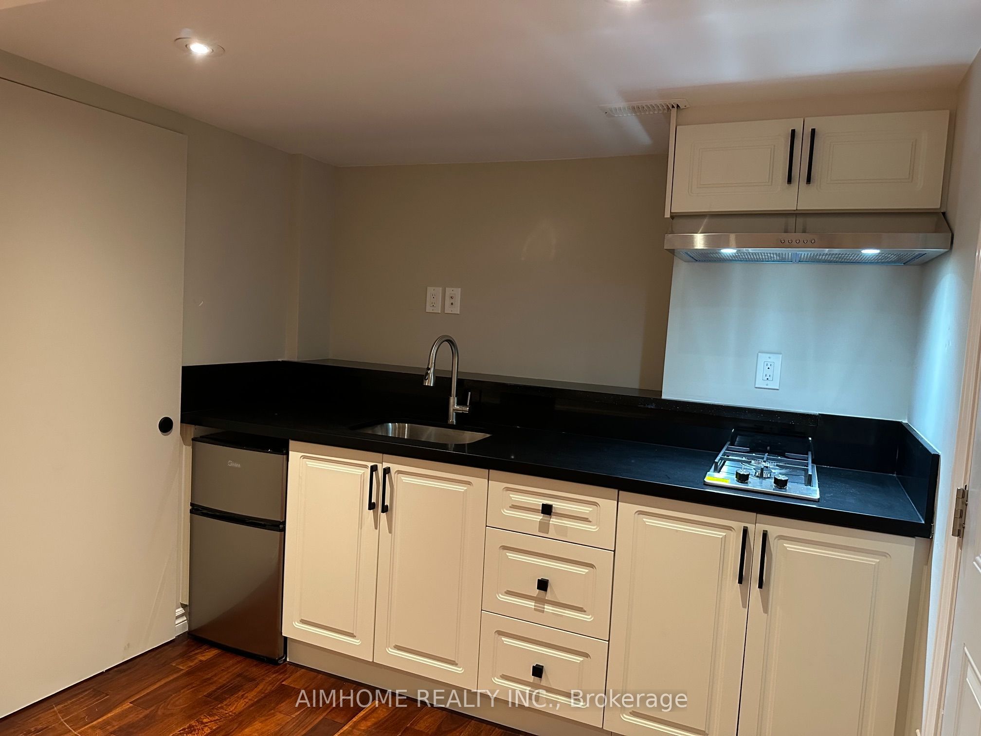35 Royal Orchard BSMT Unit Boulevard Apartment, Markham, ON L3T 3C4 photo 2