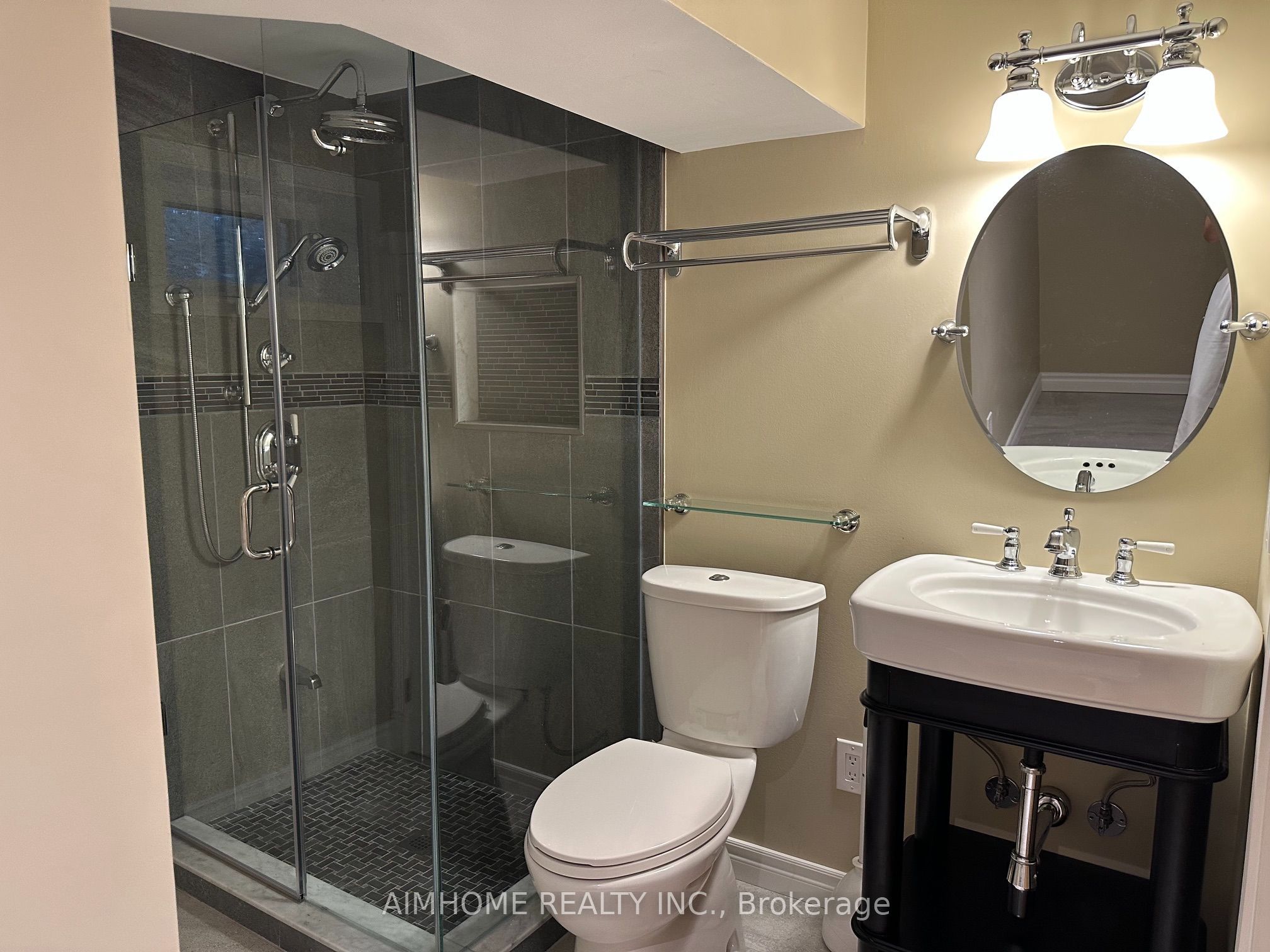 35 Royal Orchard BSMT Unit Boulevard Apartment, Markham, ON L3T 3C4 photo 5