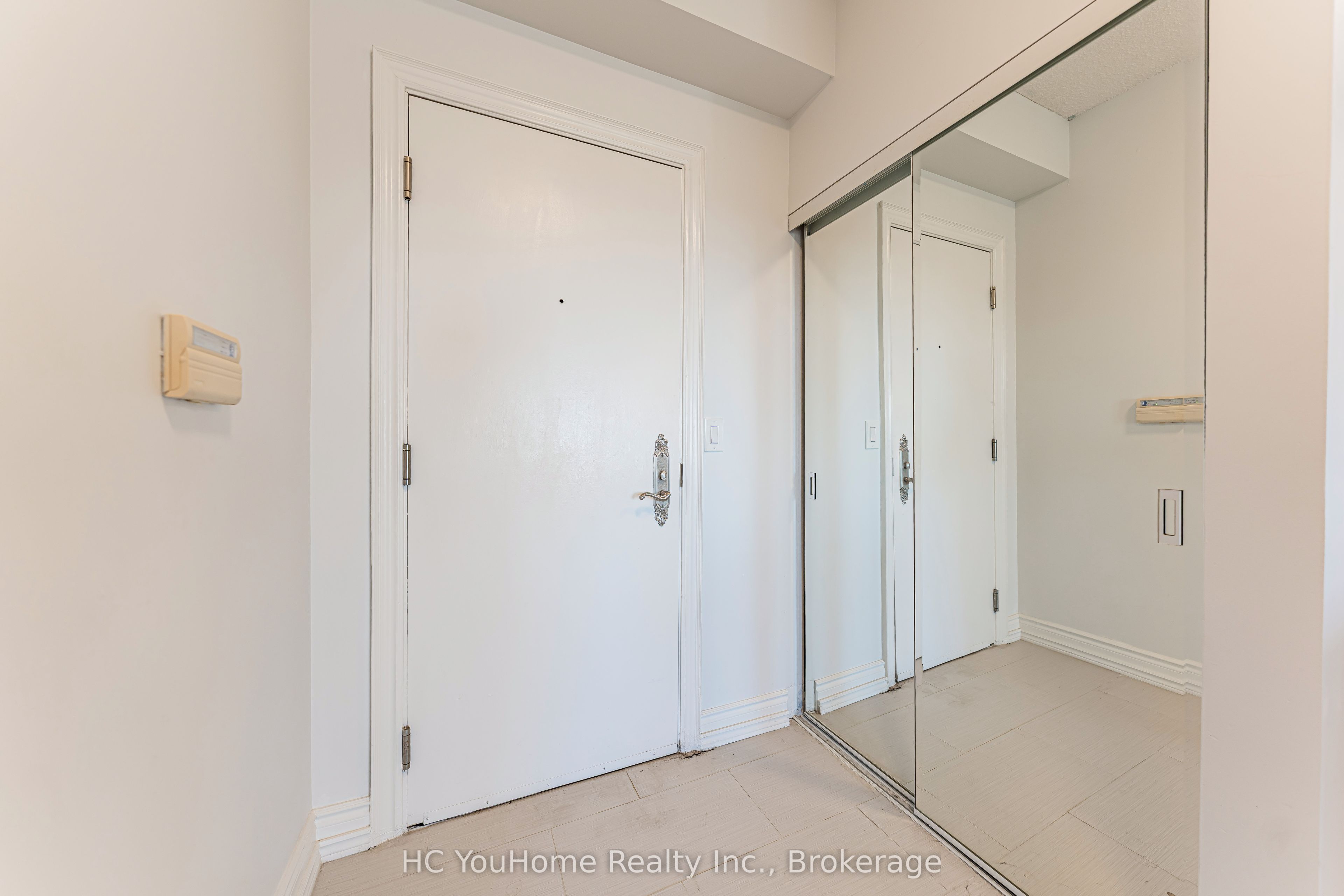 51 SADDLECREEK Drive 912, Markham, ON L3T 7Z1 photo 4