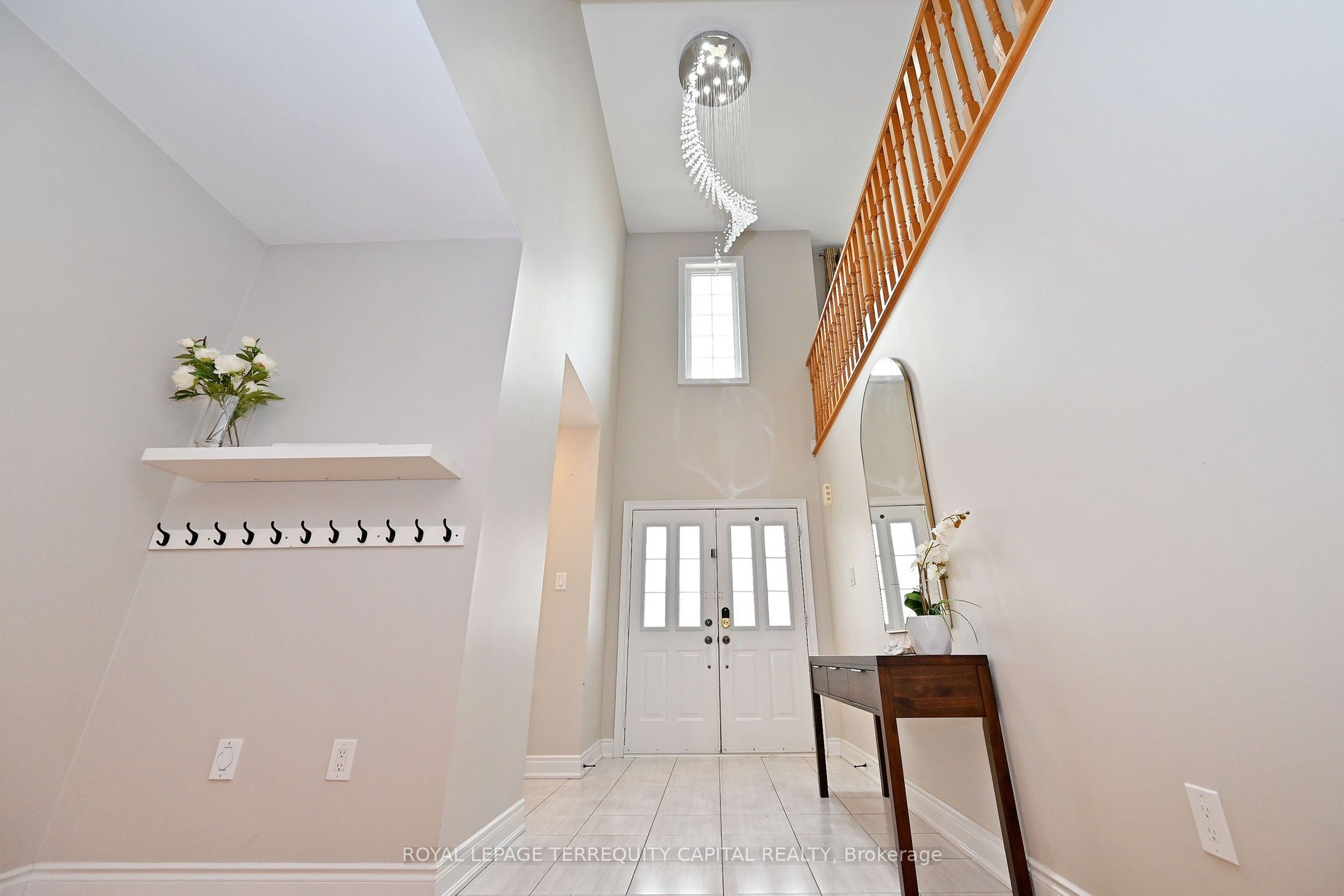 124 Milby Crescent, Bradford West Gwillimbury, ON L3Z 0X8 photo 4