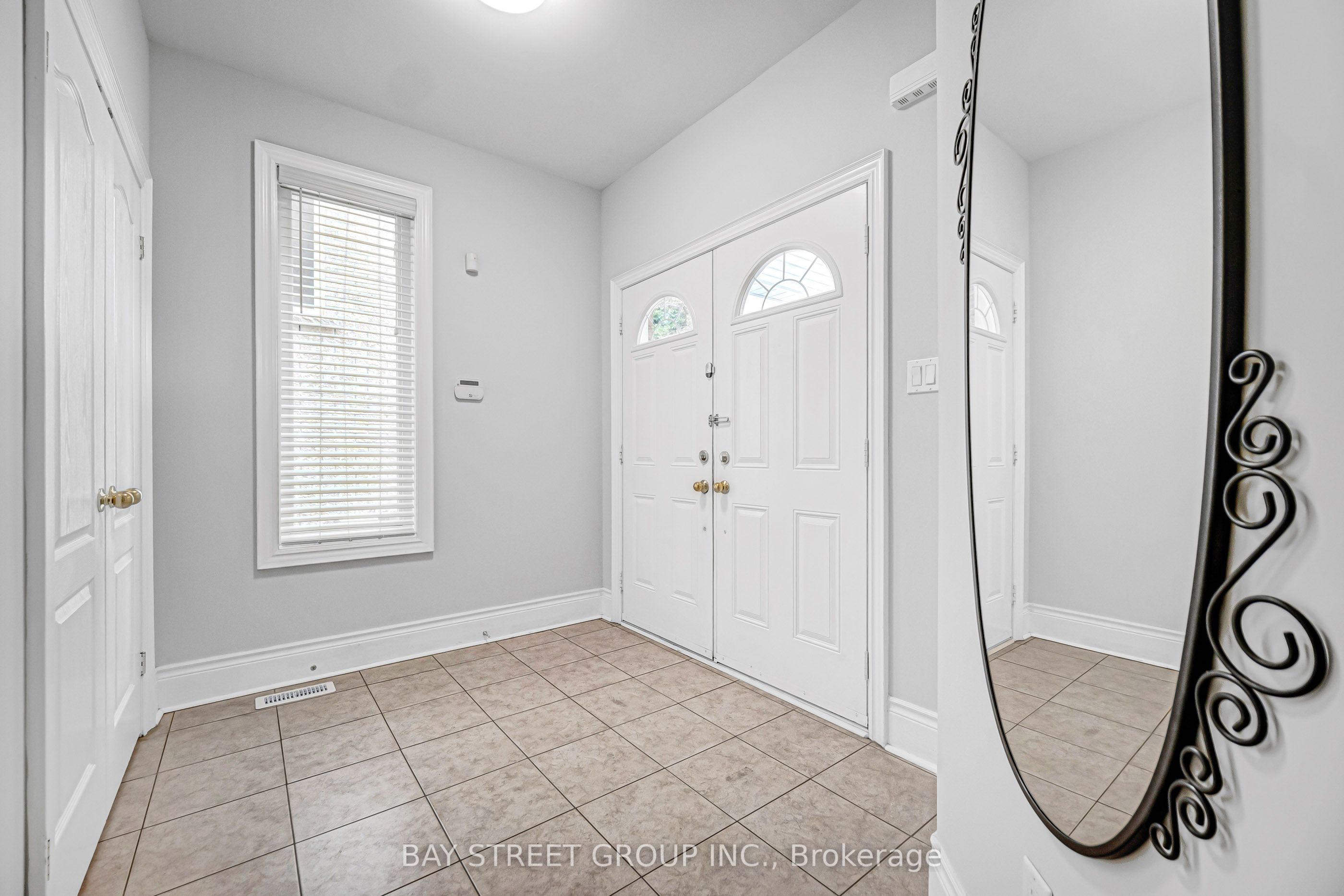 45 Old Orchard Crescent, Richmond Hill, ON L4S 0A2 photo 2