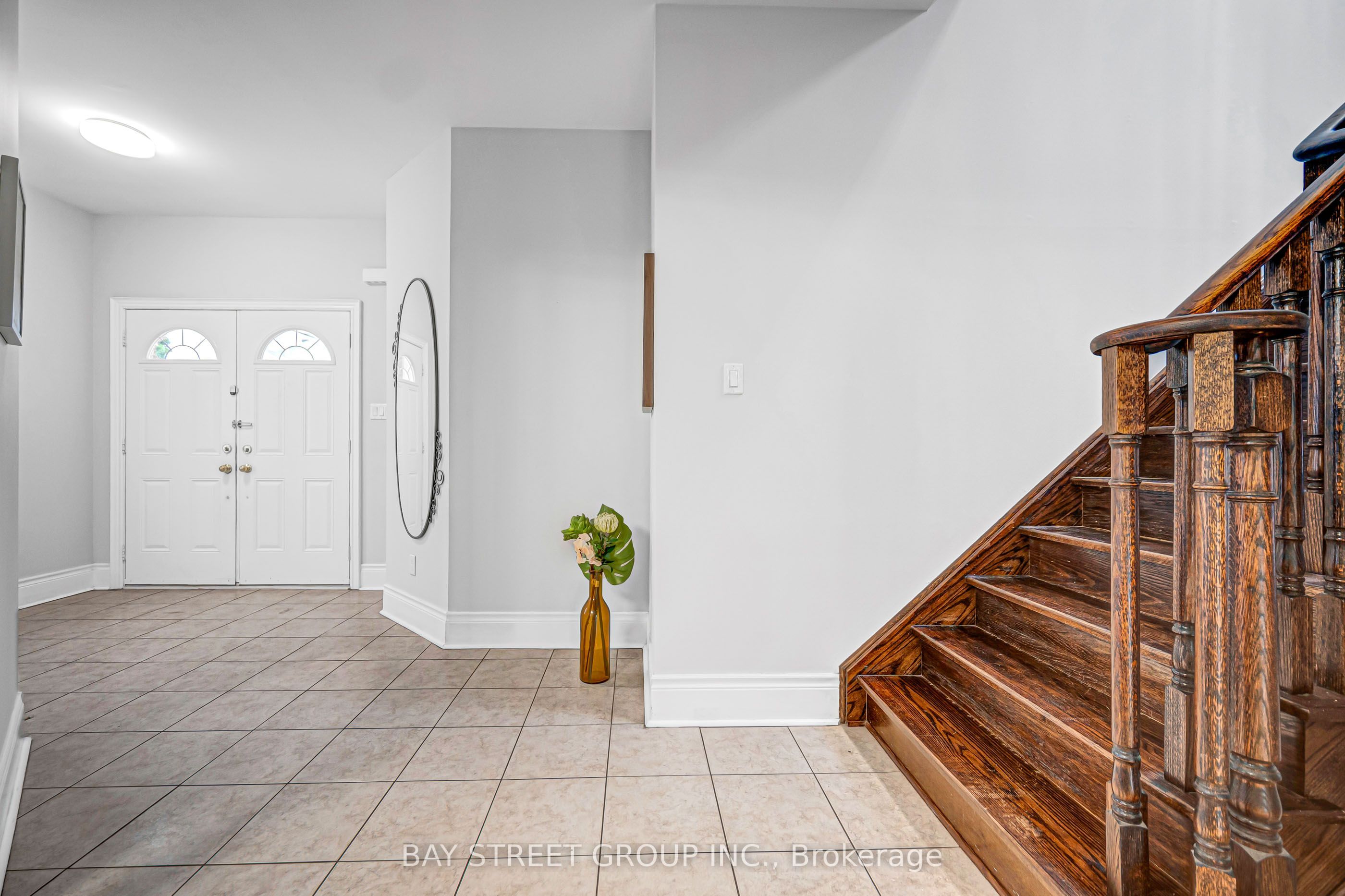 45 Old Orchard Crescent, Richmond Hill, ON L4S 0A2 photo 3