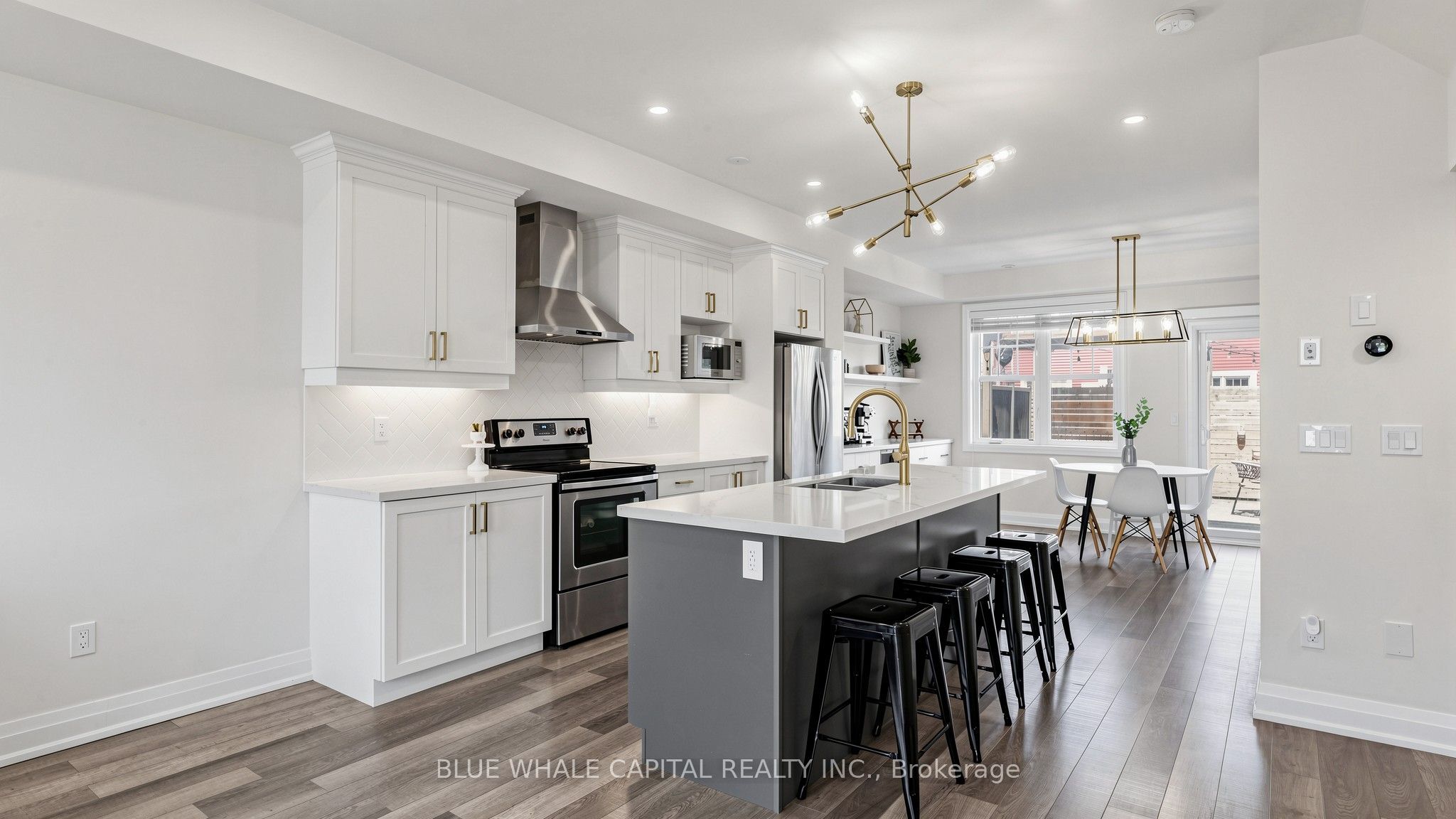 5 Boadway Crescent, Whitchurch-Stouffville, ON L4A 1X9 photo 2