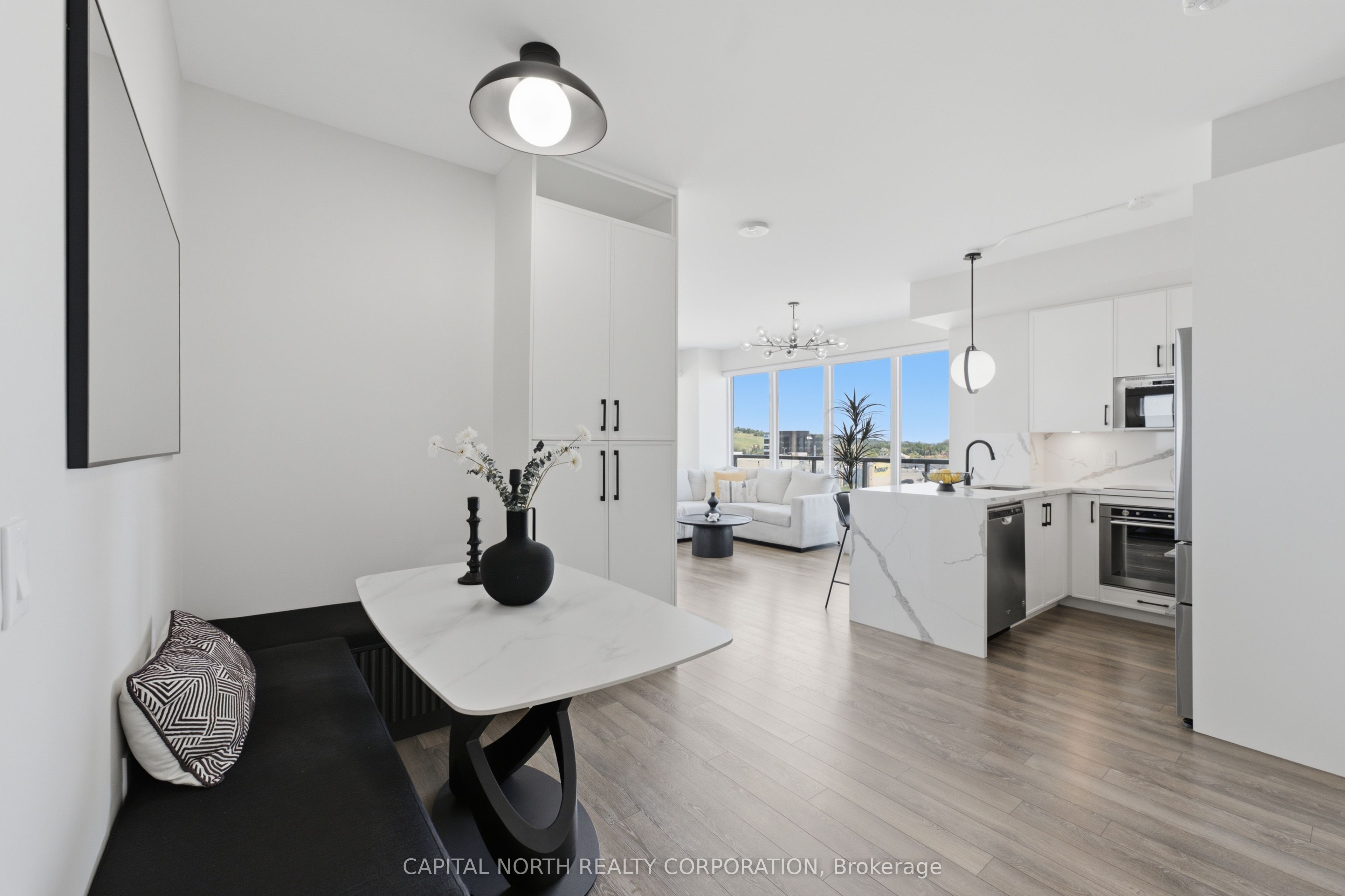 99 Eagle Rock Way 405, Vaughan, ON L6A 5A7 photo 5