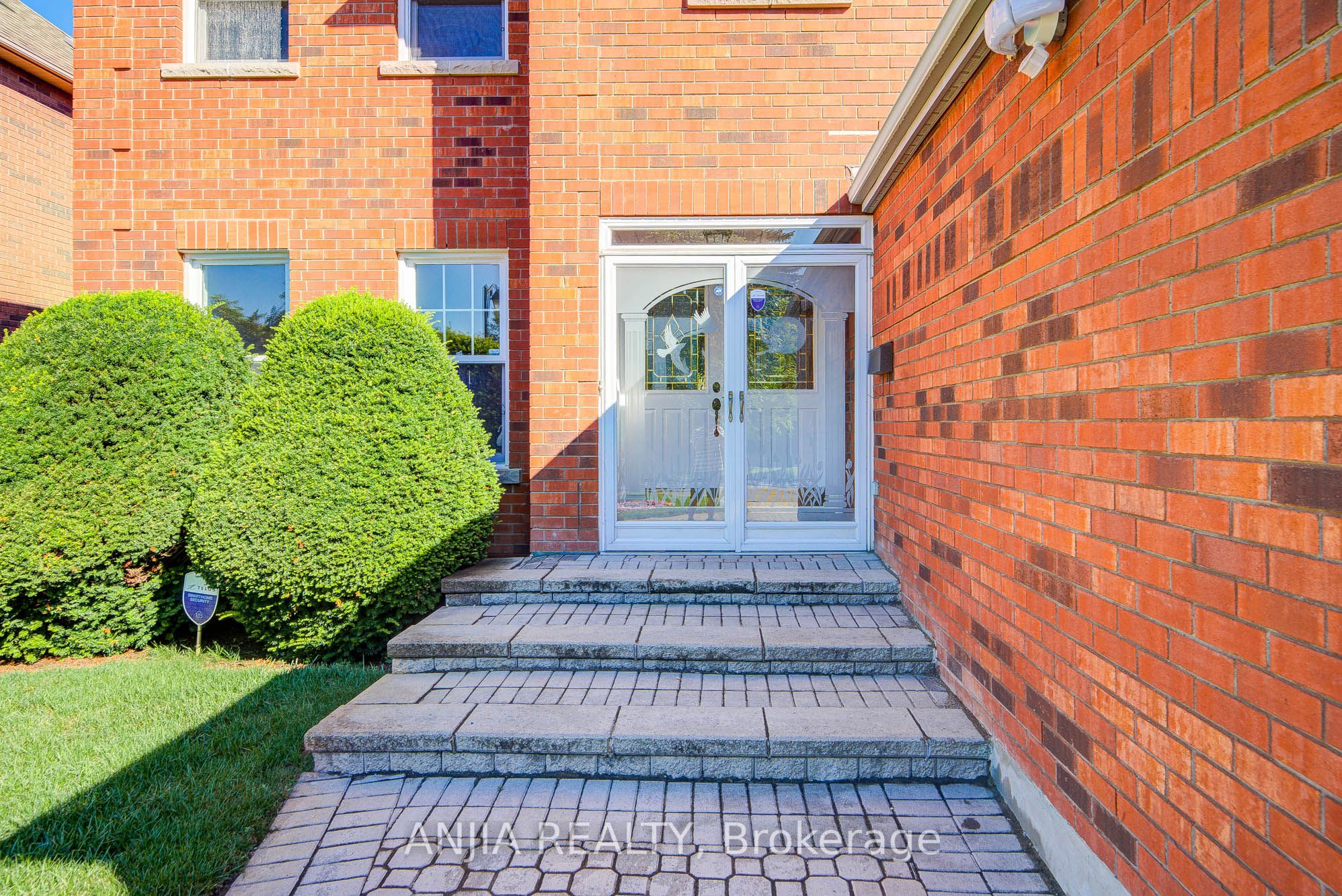 32 Turnberry Crescent, Markham, ON L3R 0R6 photo 3