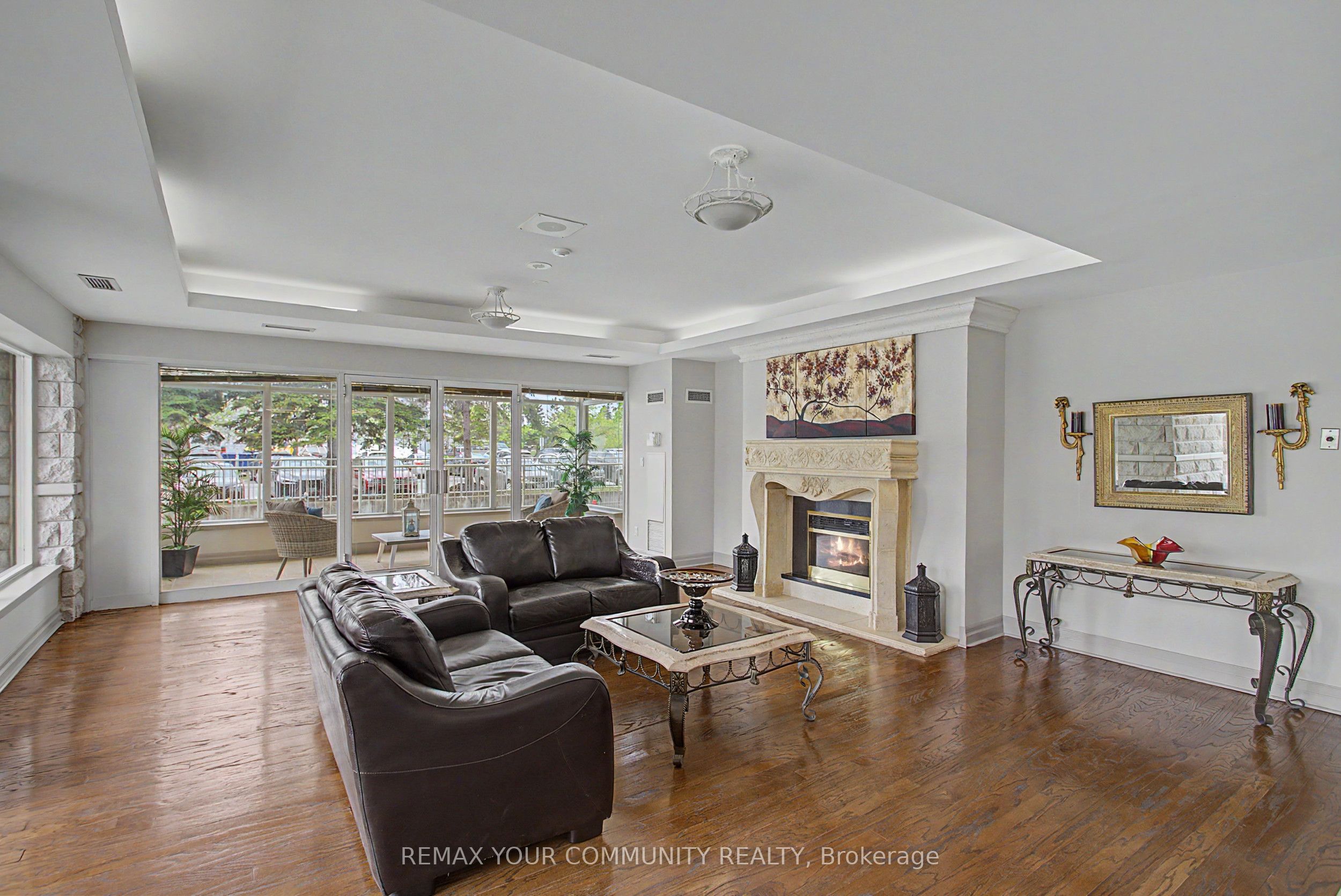 2506 Rutherford Road 312, Vaughan, ON L4K 5N5 photo 4