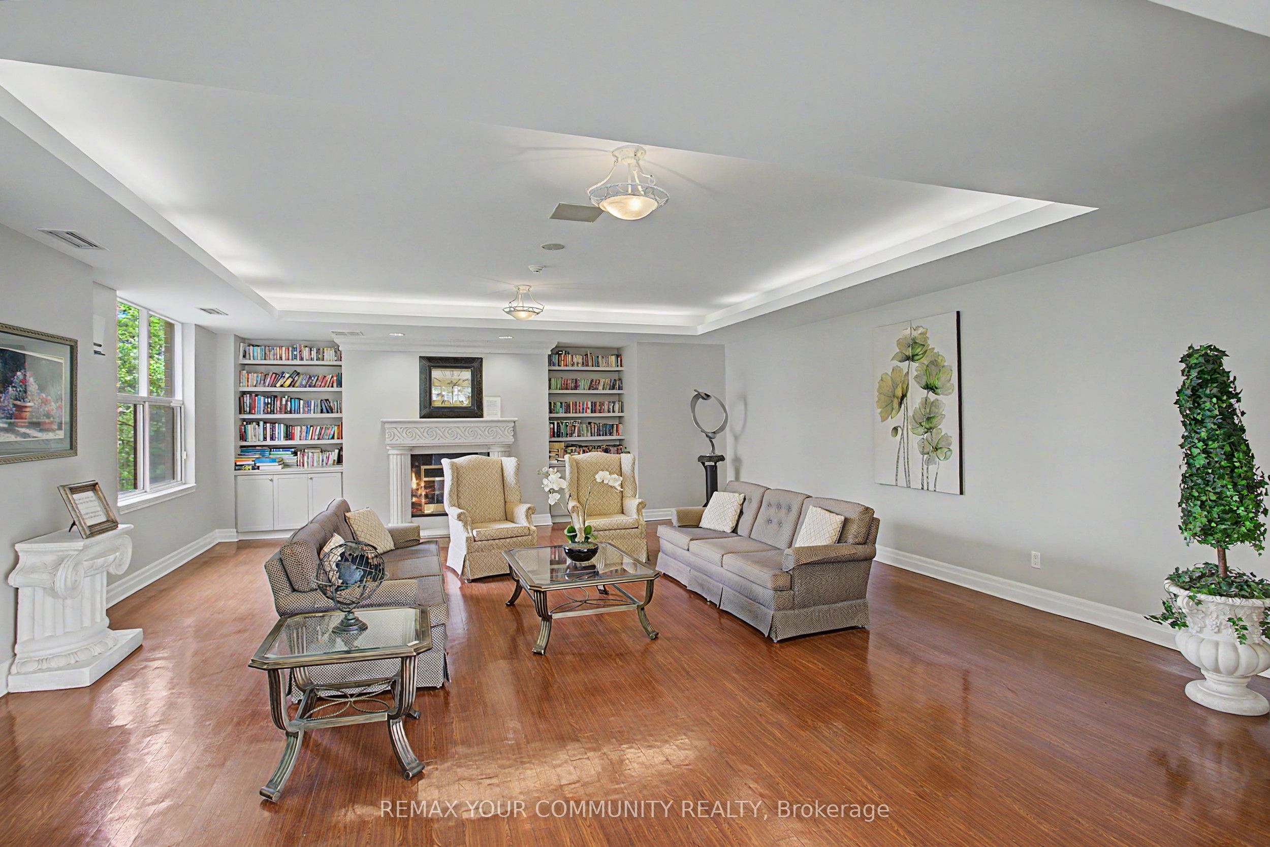 2506 Rutherford Road 312, Vaughan, ON L4K 5N5 photo 5