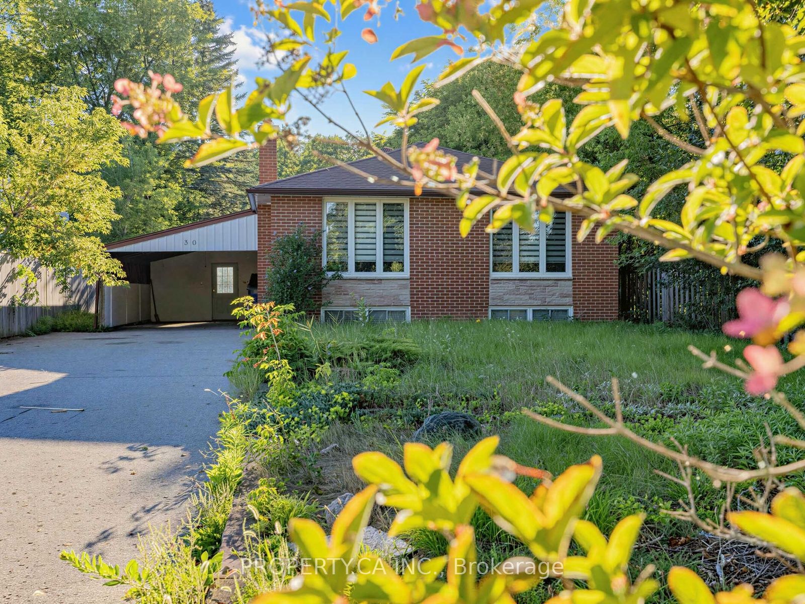 30 Willow Street, East Gwillimbury, ON L9N 1J4