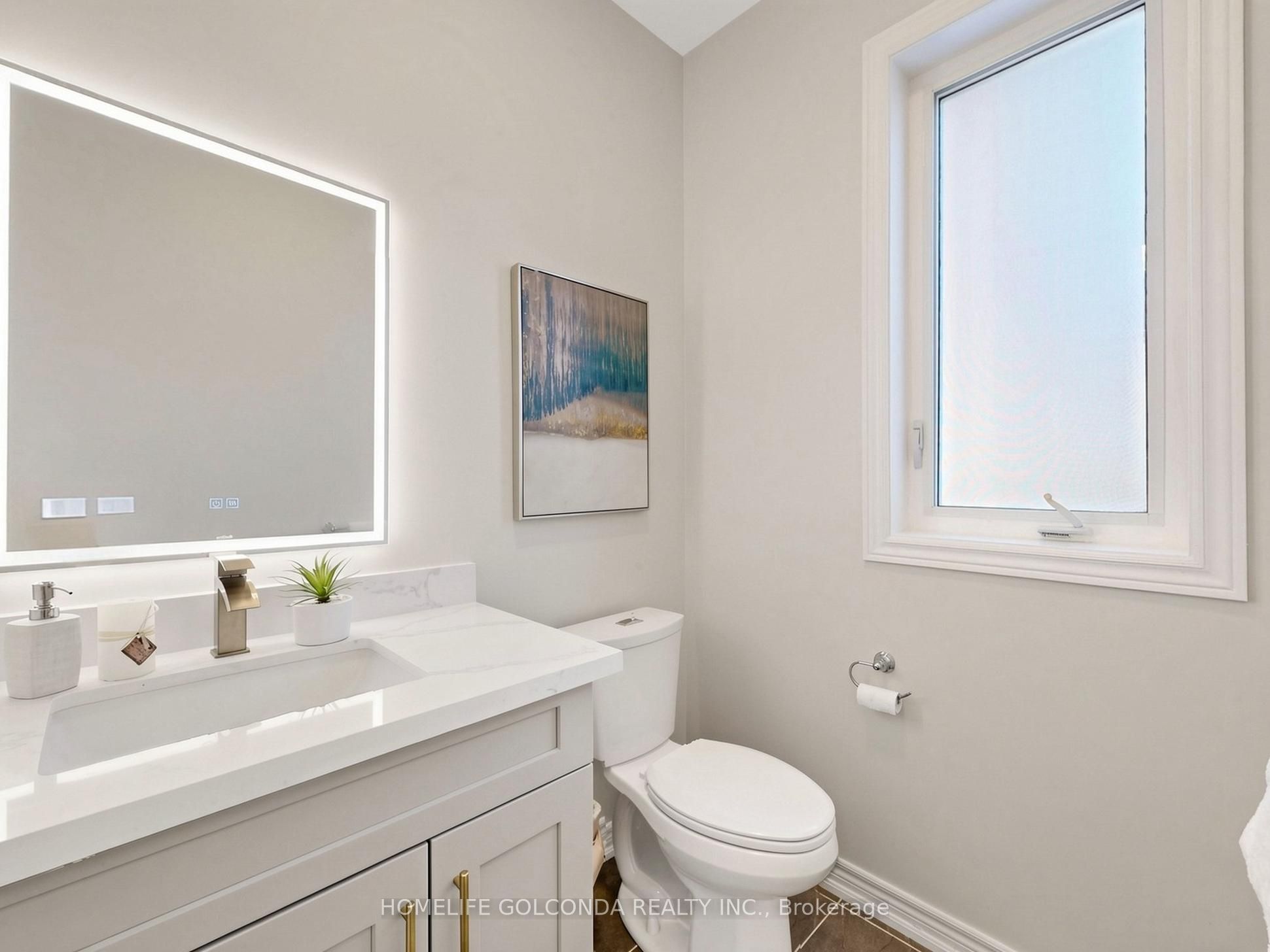 31 Bolsby Court, Aurora, ON L4G 1B7 photo 5