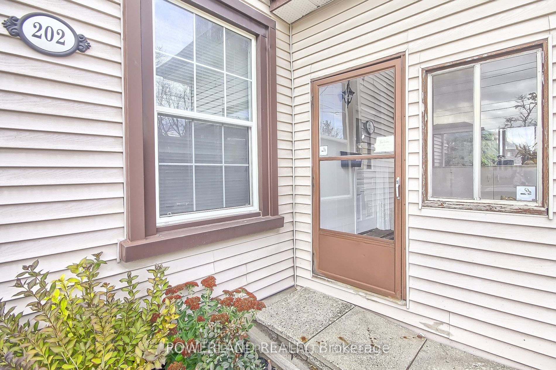 202 Prospect Street W Apt #2, Newmarket, ON L3Y 3T6 photo 4