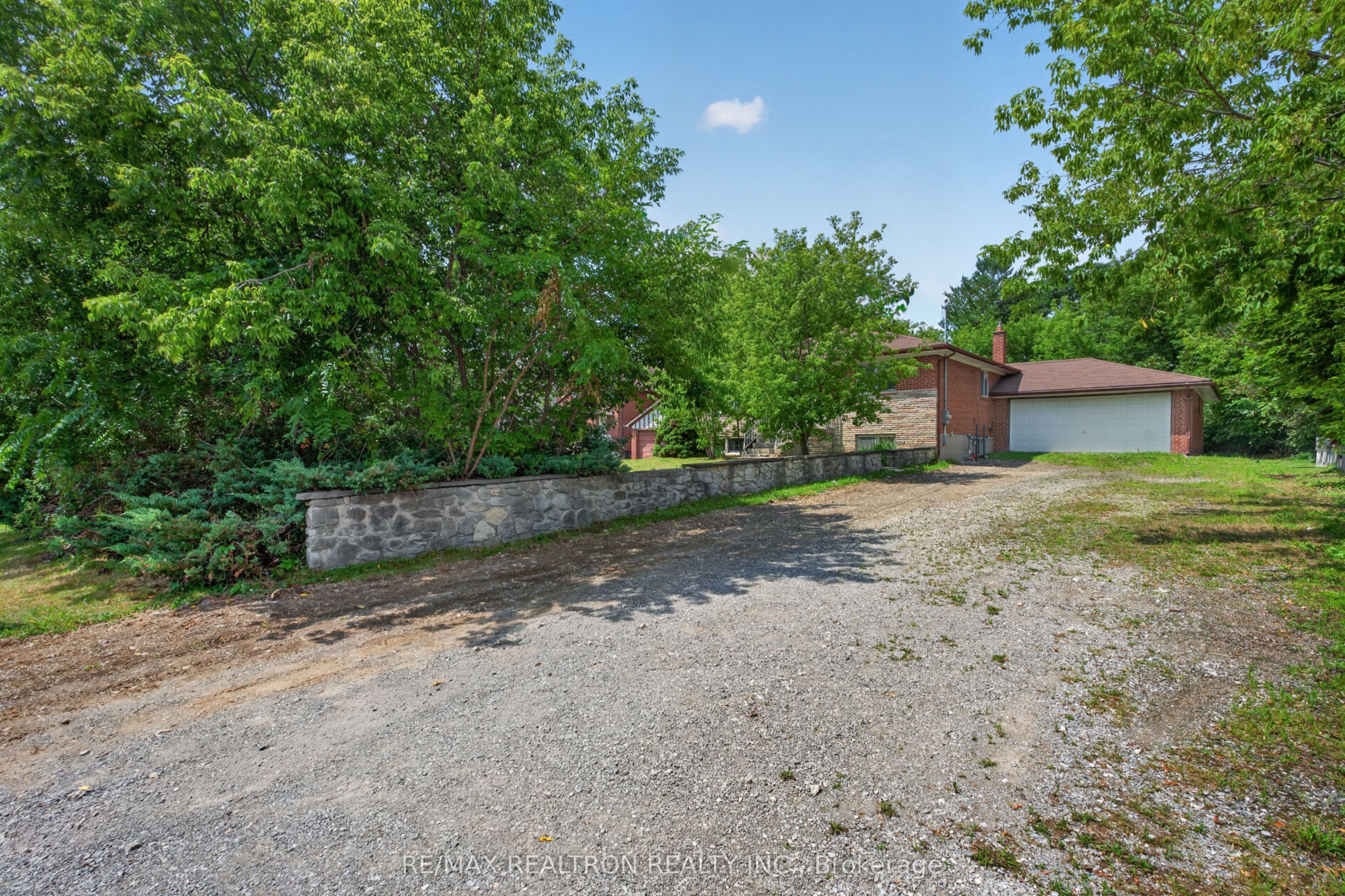 108 Garden Avenue, Richmond Hill, ON L4C 6M1 photo 4