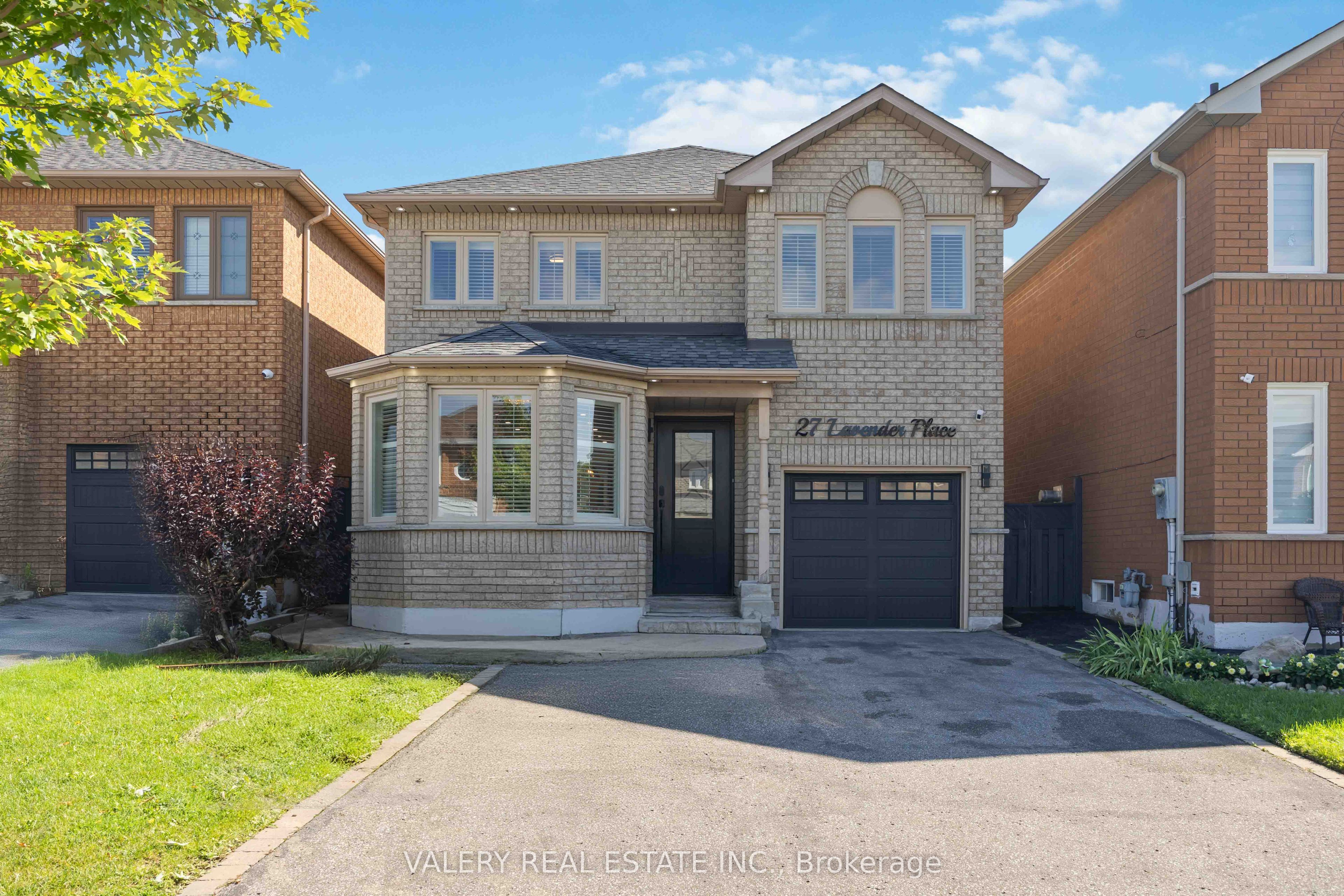 27 Lavender Place, Vaughan, ON L4L 9B3 photo 2