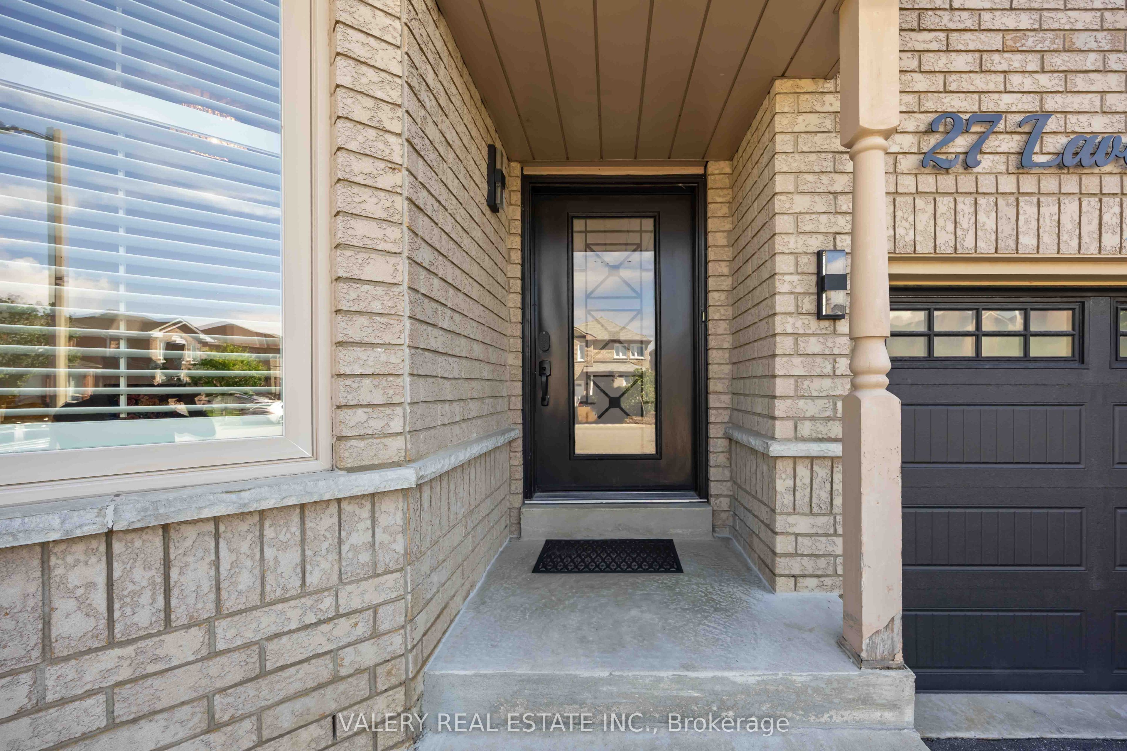 27 Lavender Place, Vaughan, ON L4L 9B3 photo 3