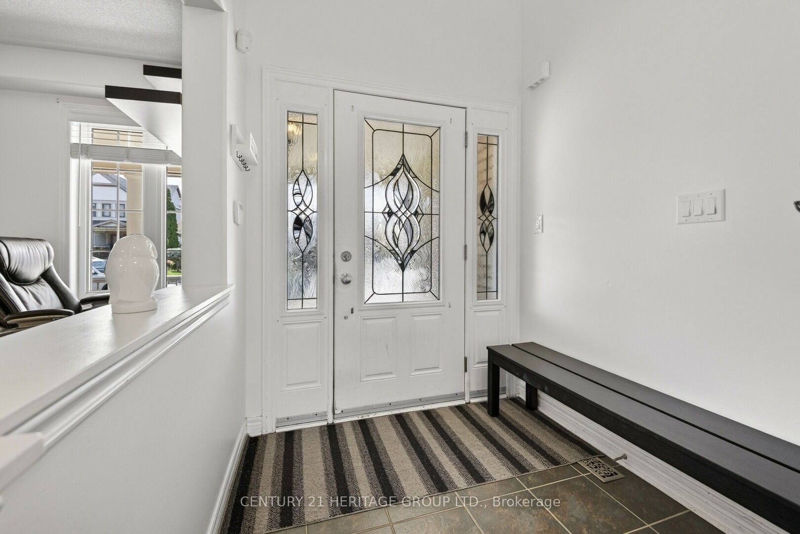 39 Booth Street, Bradford West Gwillimbury, ON L3Z 0A4 photo 3