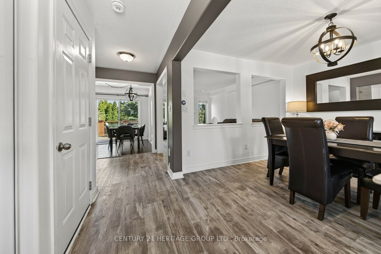 39 Booth Street, Bradford West Gwillimbury, ON L3Z 0A4 photo 4