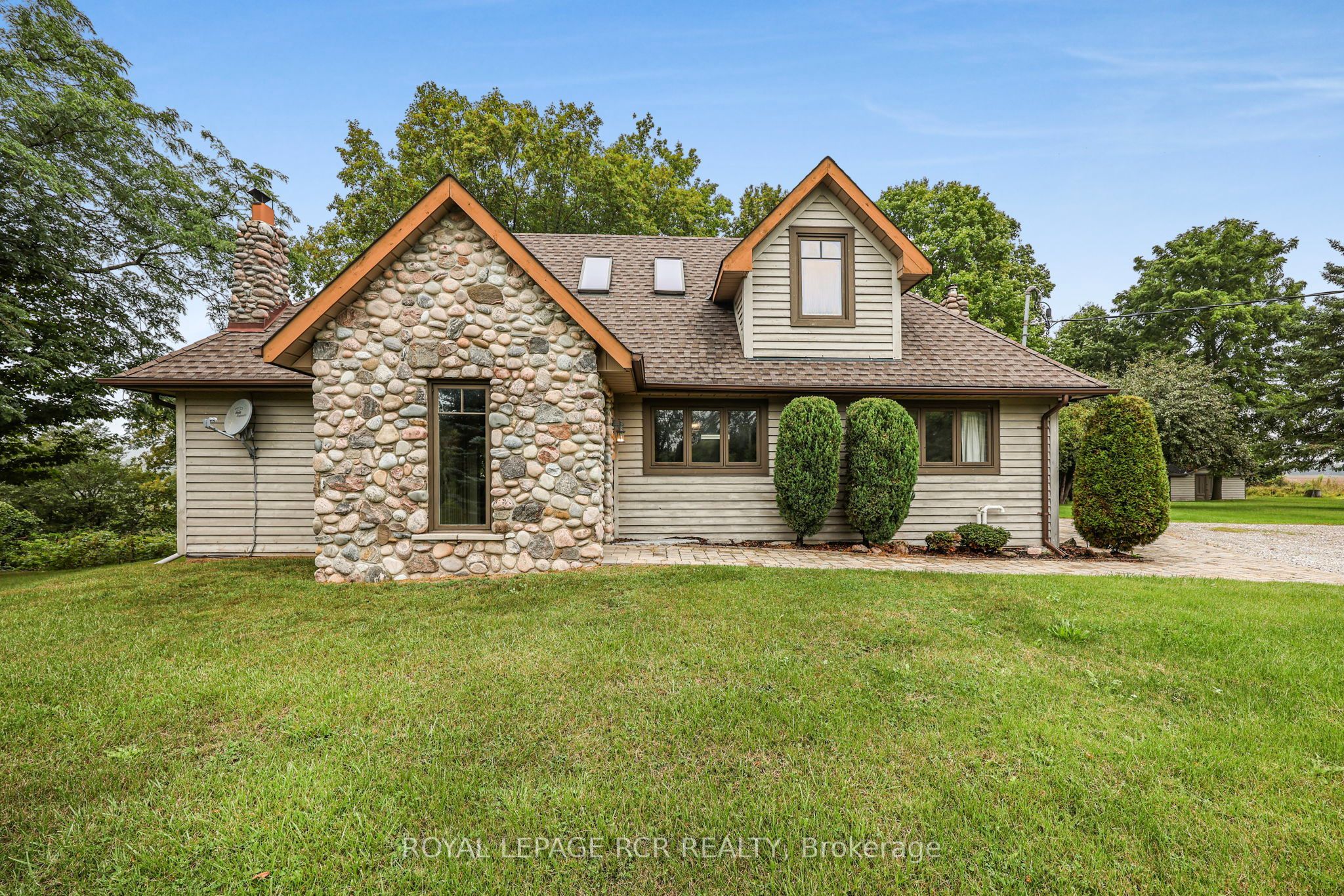 8684 County 1 Road, Adjala-Tosorontio, ON L0G 1L0 photo 3