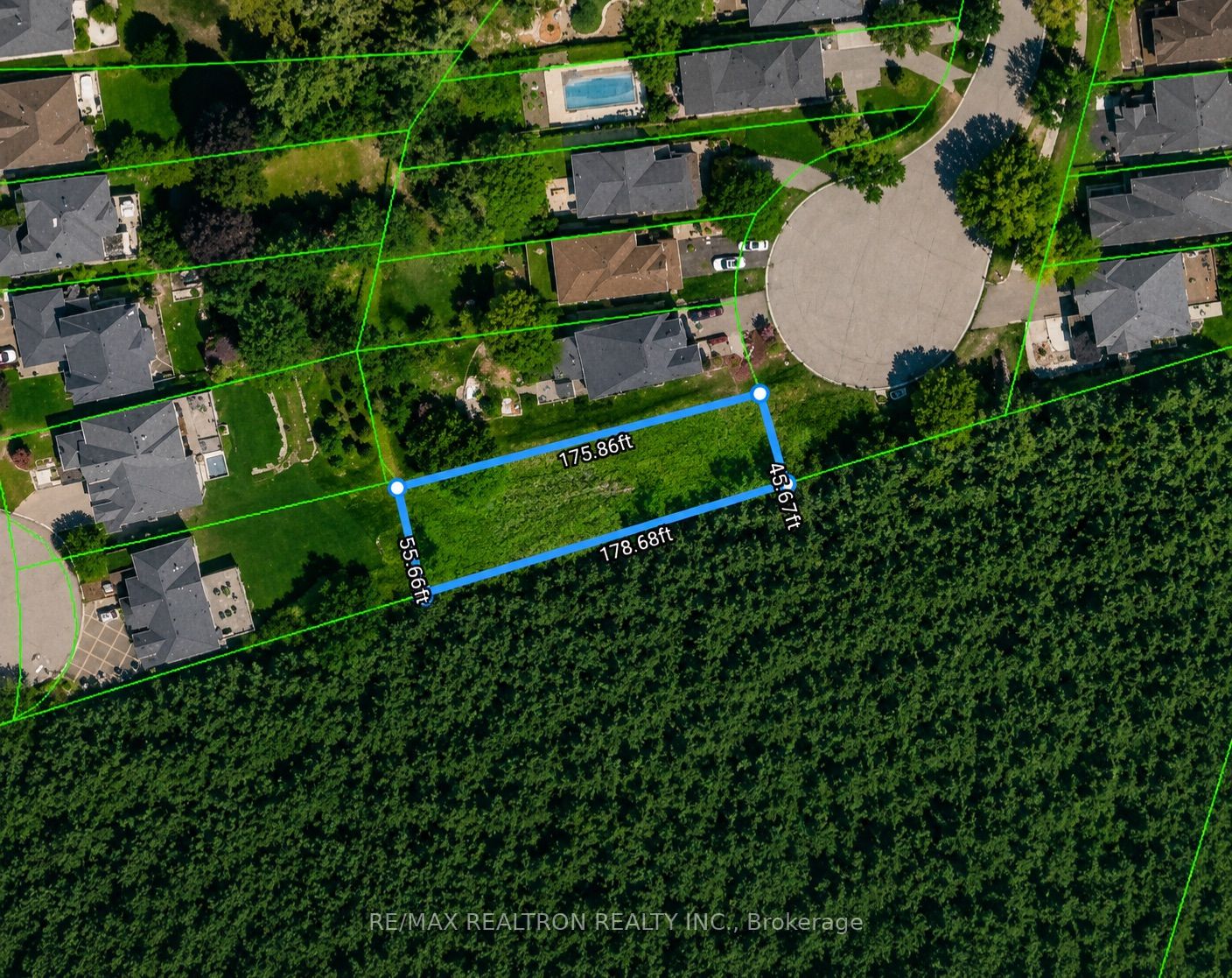 119 Stemmle Drive, Aurora, ON L4G 6N8 photo 2