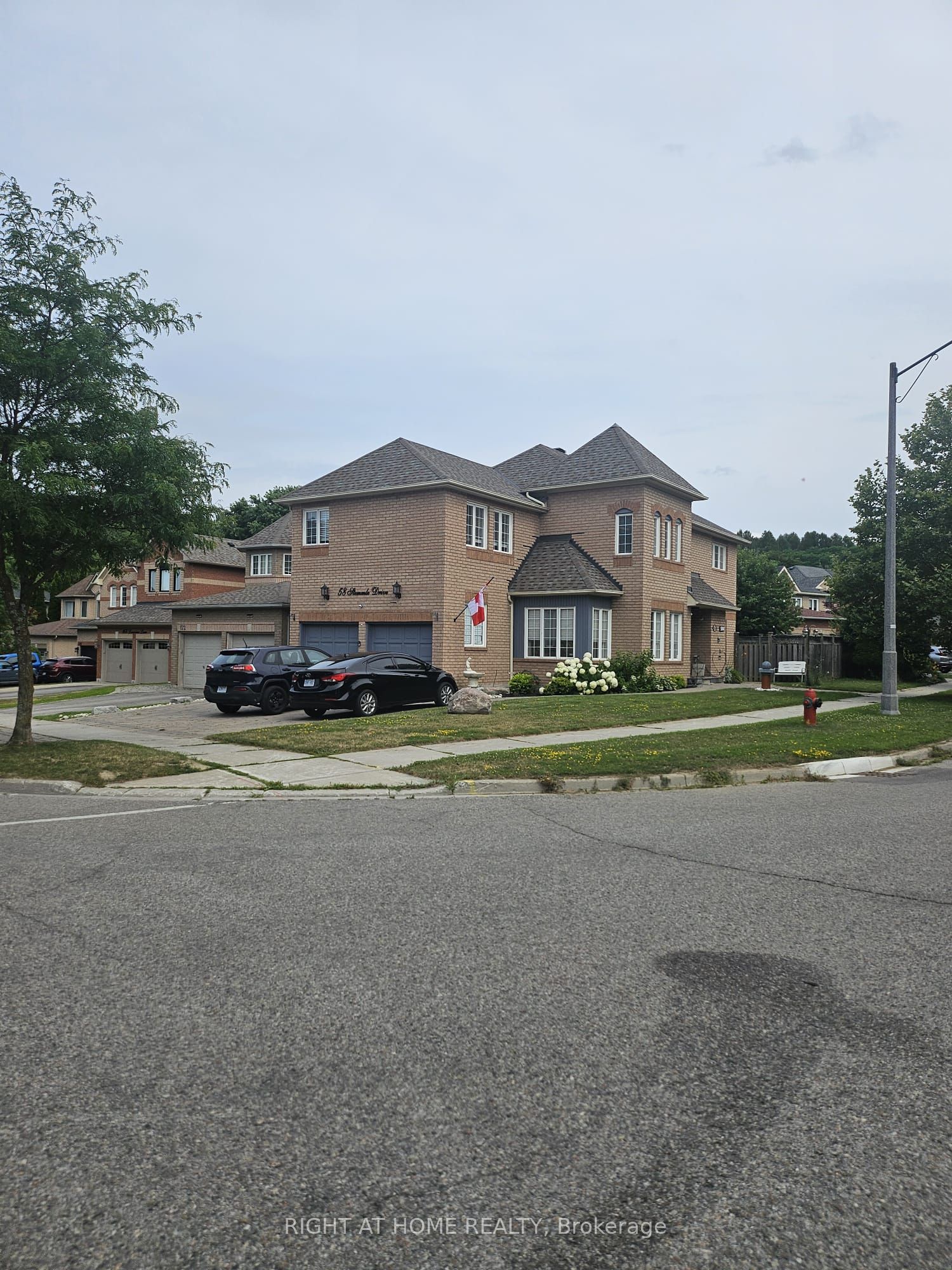 58 Stemmle Drive Basement, Aurora, ON L4G 6N4 photo 2