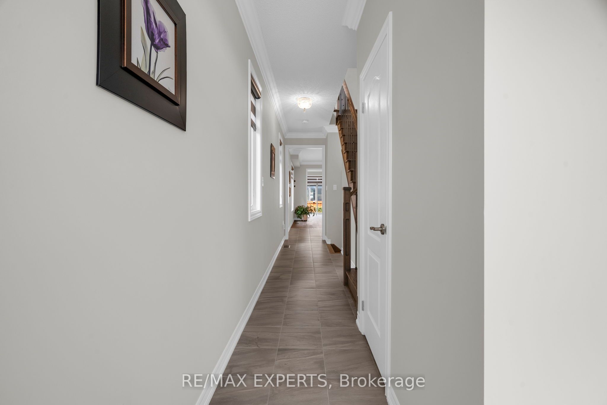 92 Robb Thompson Road, East Gwillimbury, ON L0G 1M0 photo 5