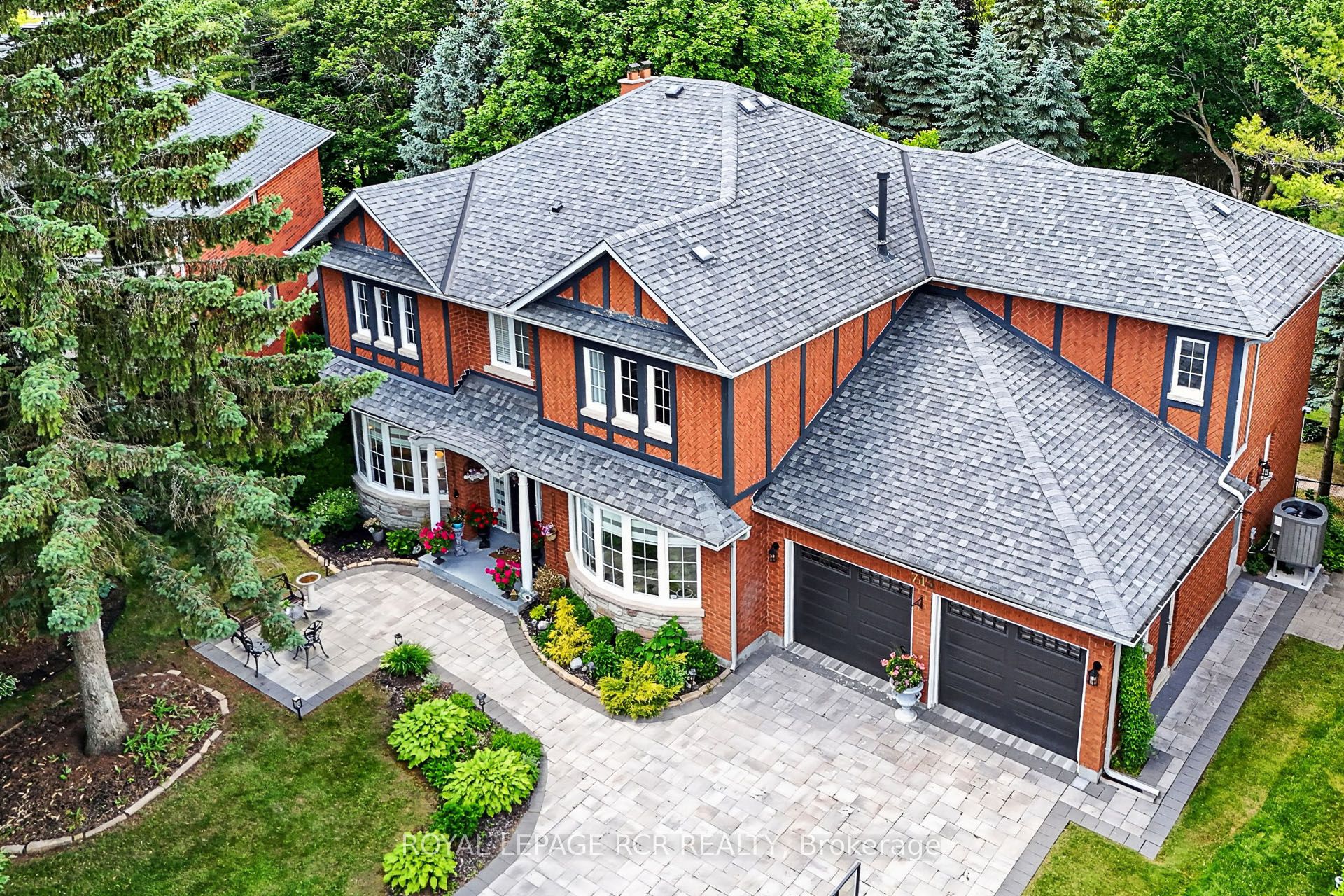 713 Exceller Circle, Newmarket, ON L3X 1P4 photo 3