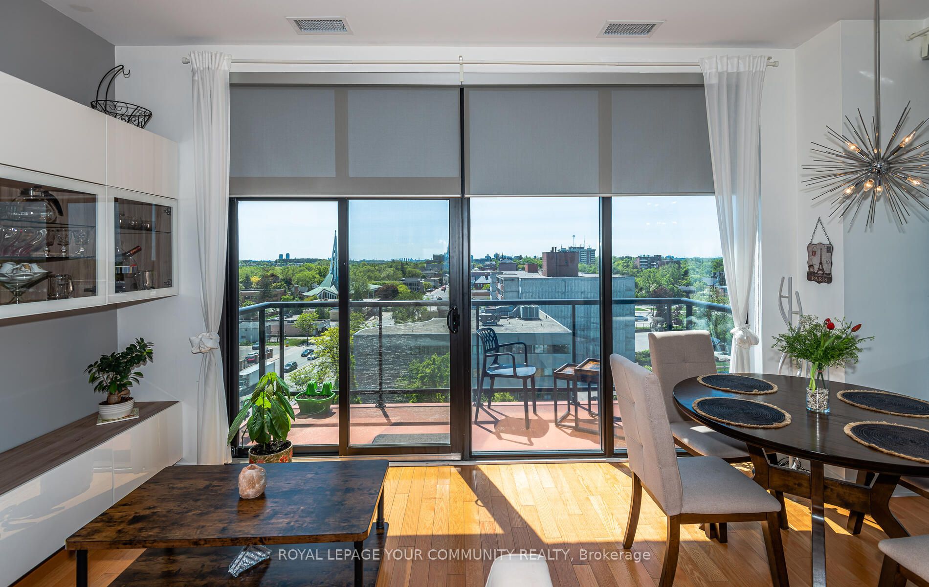 10376 Yonge Street 704, Richmond Hill, ON L4C 3B8 photo 3