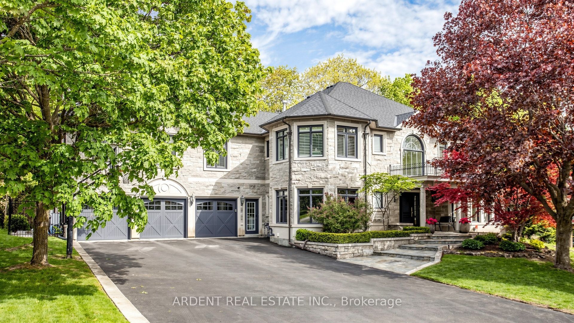 Willow Farm 156 Lane, Aurora, ON L4G 6K5 photo 2