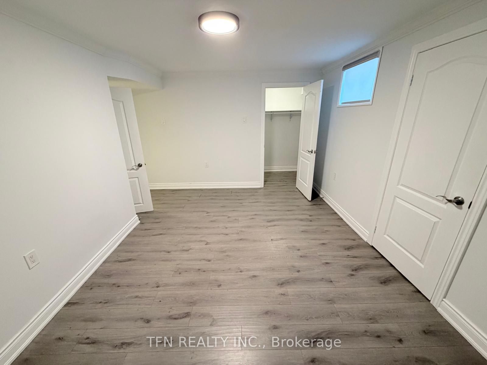 2 Irwin (Basement) Place, Bradford West Gwillimbury, ON L3Z 0H7 photo 3