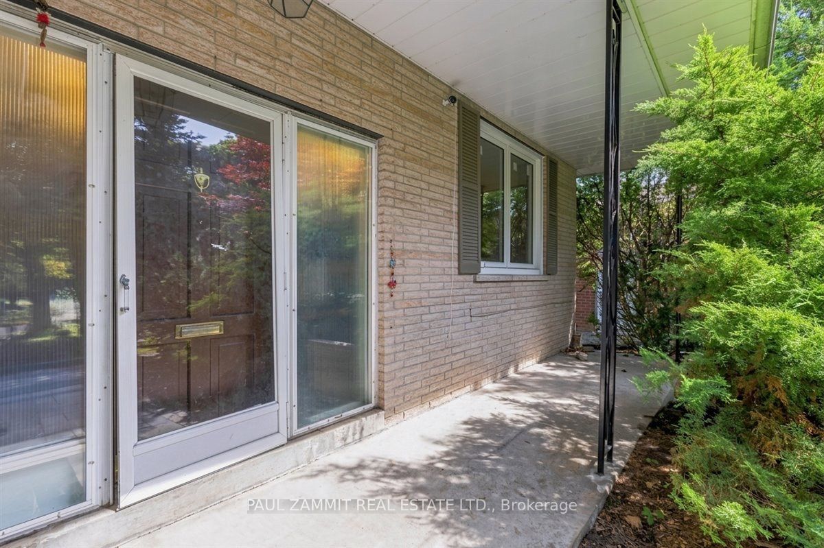 46 Castle Harbour Lane, Markham, ON L3T 3A2 photo 2