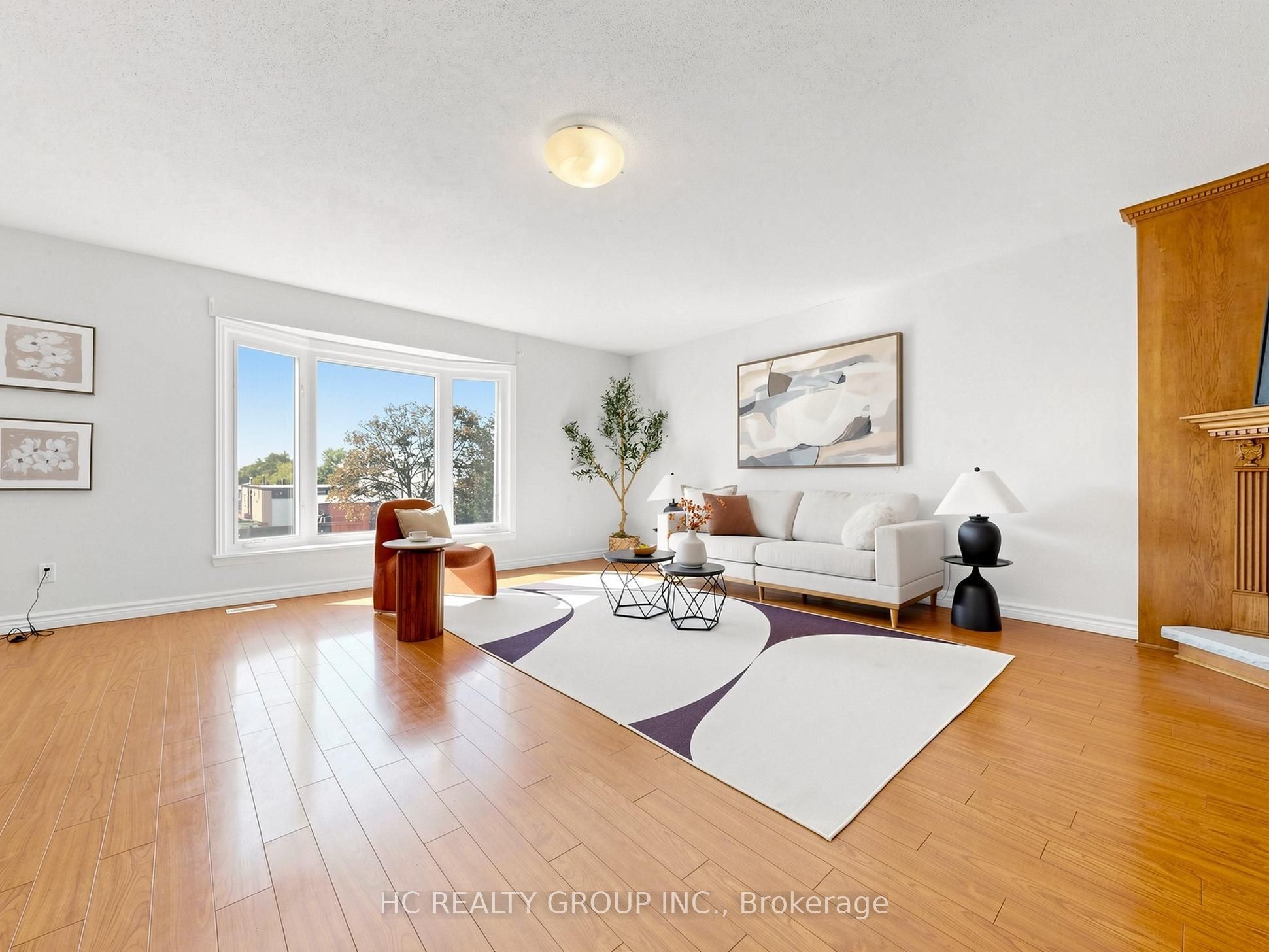 87 Belvedere Crescent, Richmond Hill, ON L4C 8V2 photo 2