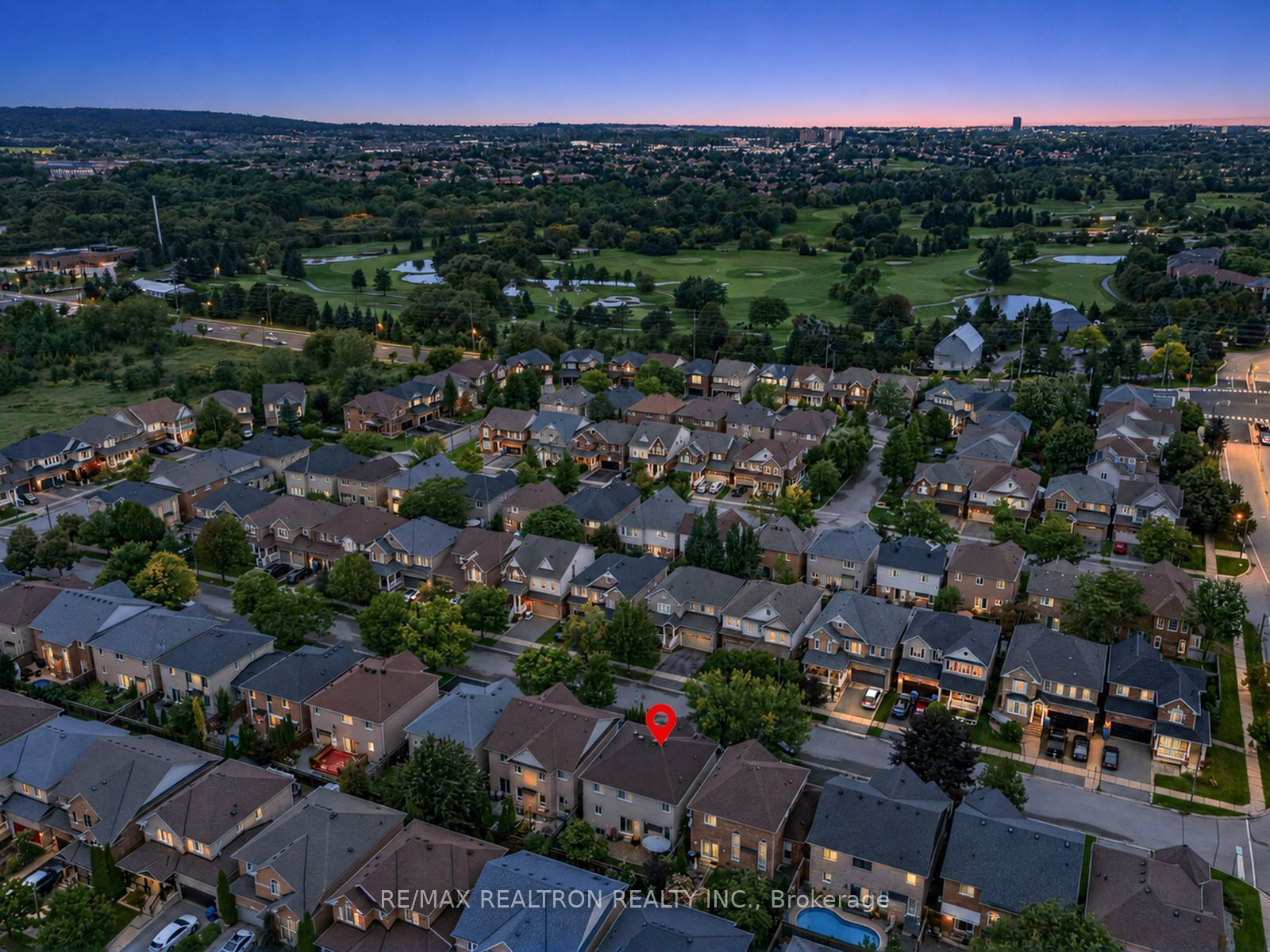 222 Birkshire Drive, Aurora, ON L4G 7S1 photo 3
