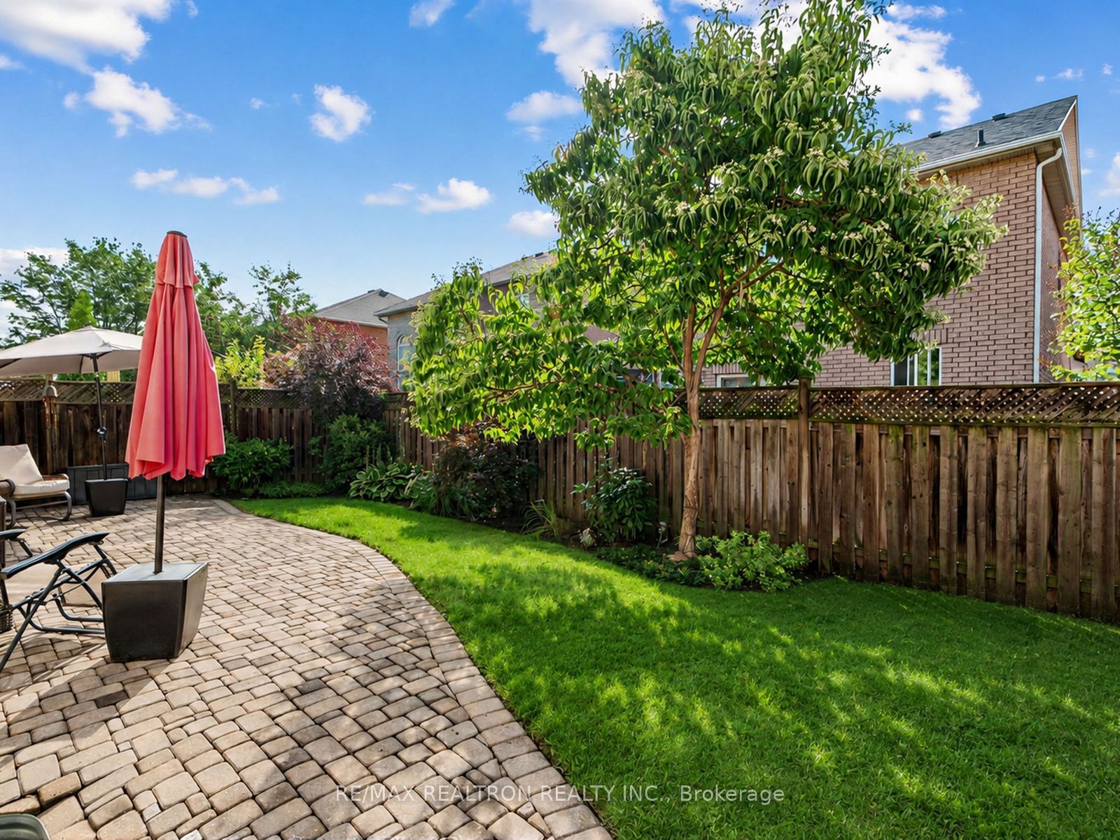 222 Birkshire Drive, Aurora, ON L4G 7S1 photo 5