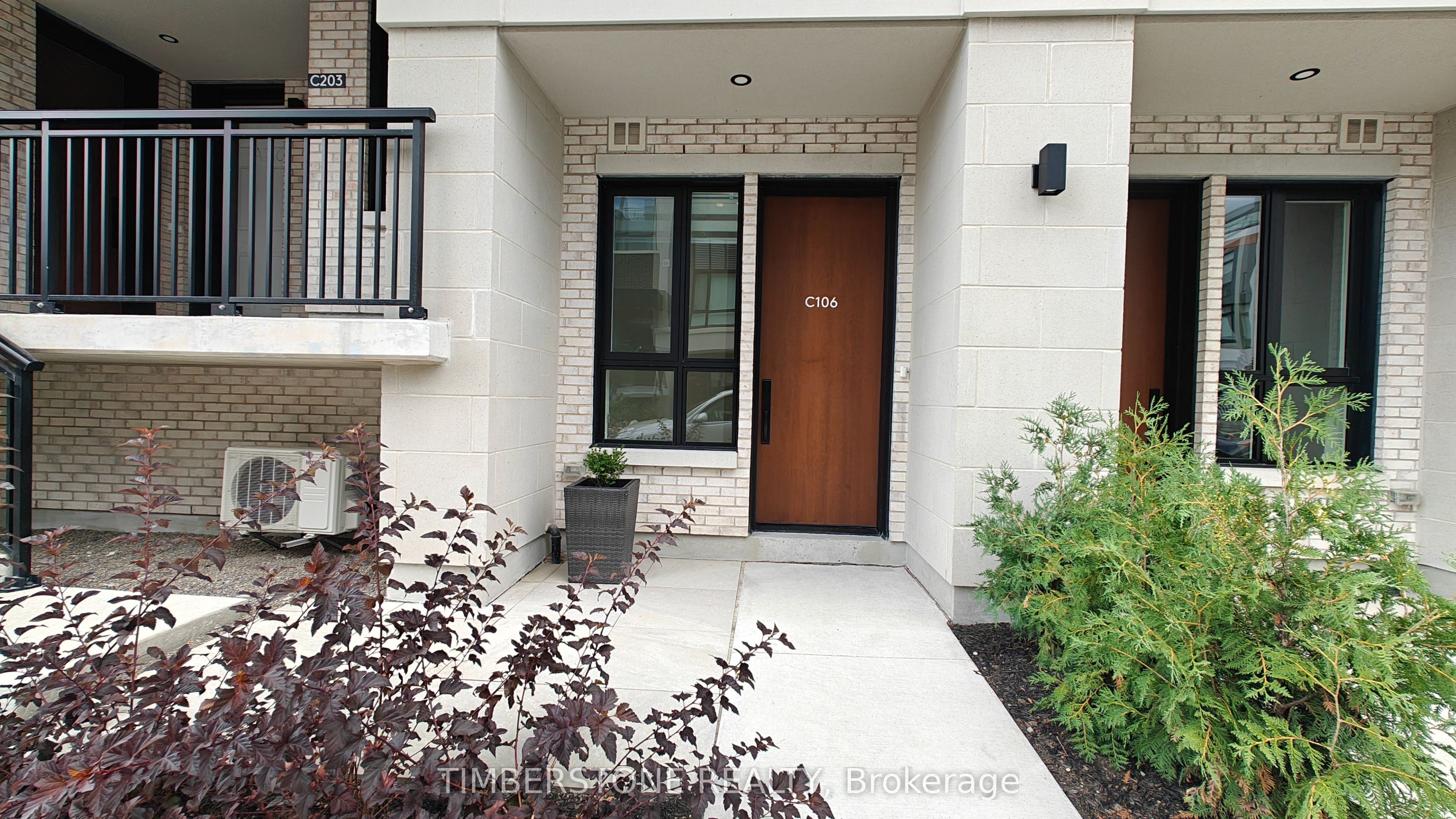 6 Red Squirrel Lane C106, Richmond Hill, ON L4S 1M4