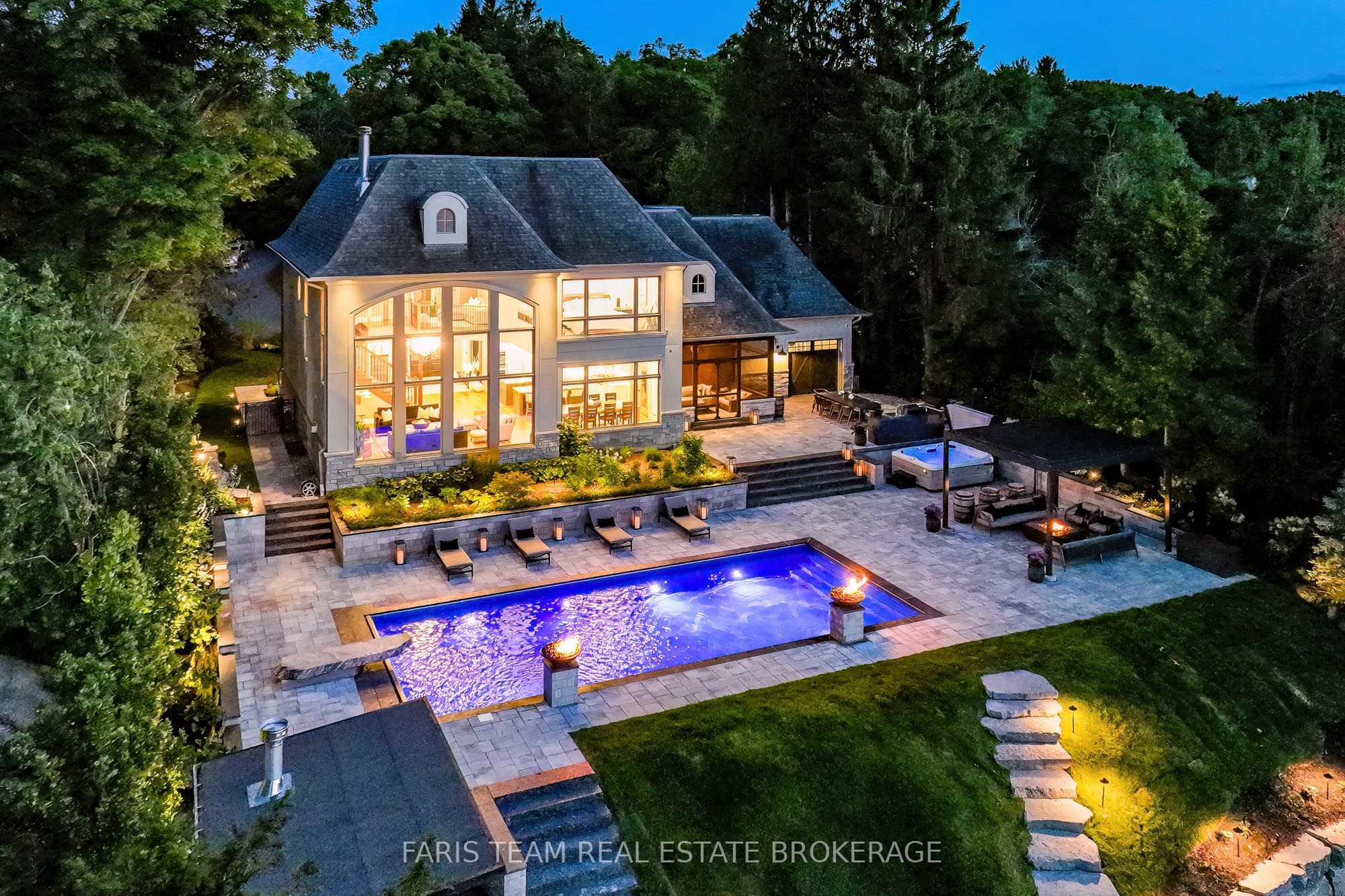 3964 Guest Road, Innisfil, ON L9S 2T4