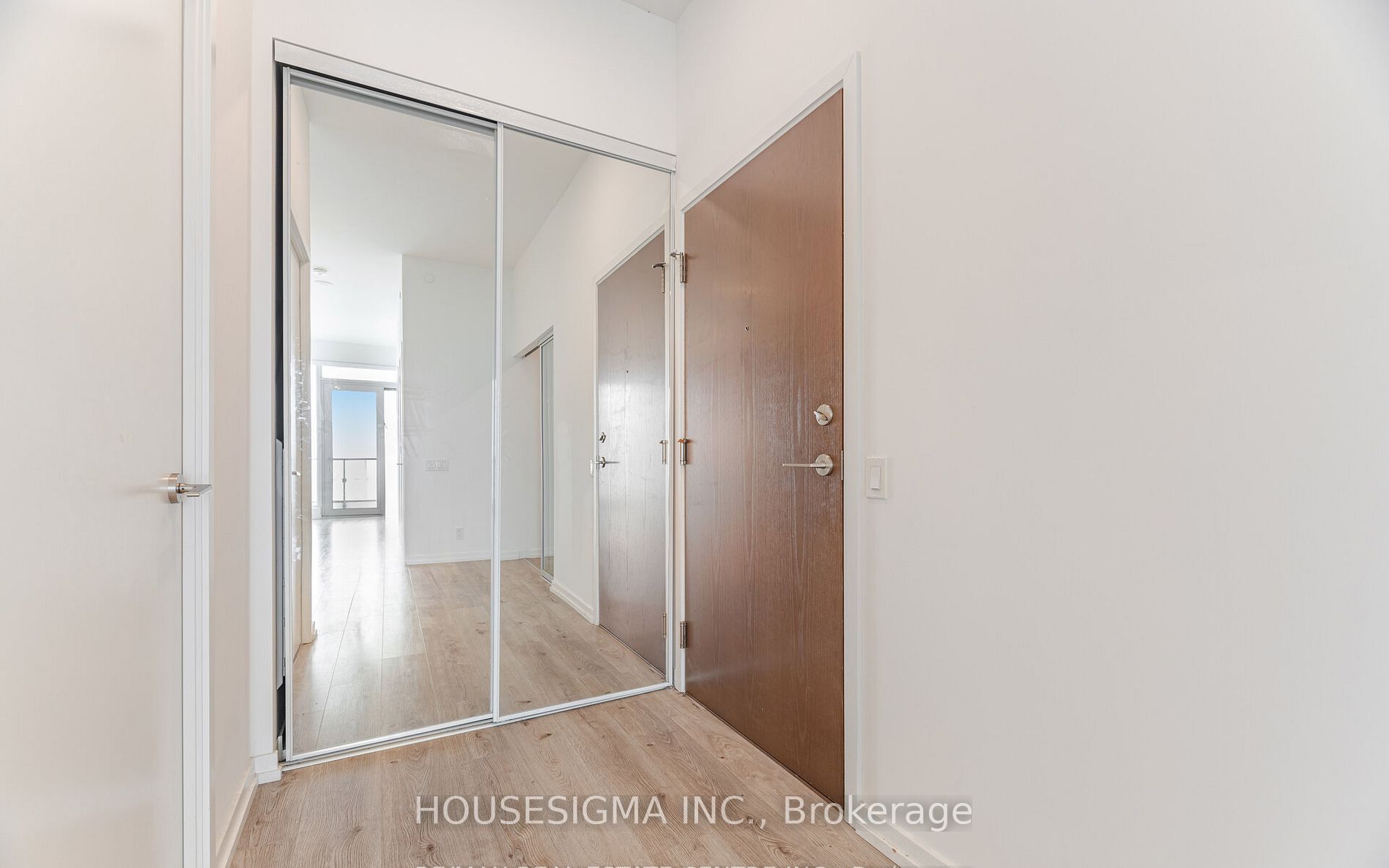 7890 Jane Street, Vaughan, ON L4K 0K9 photo 3