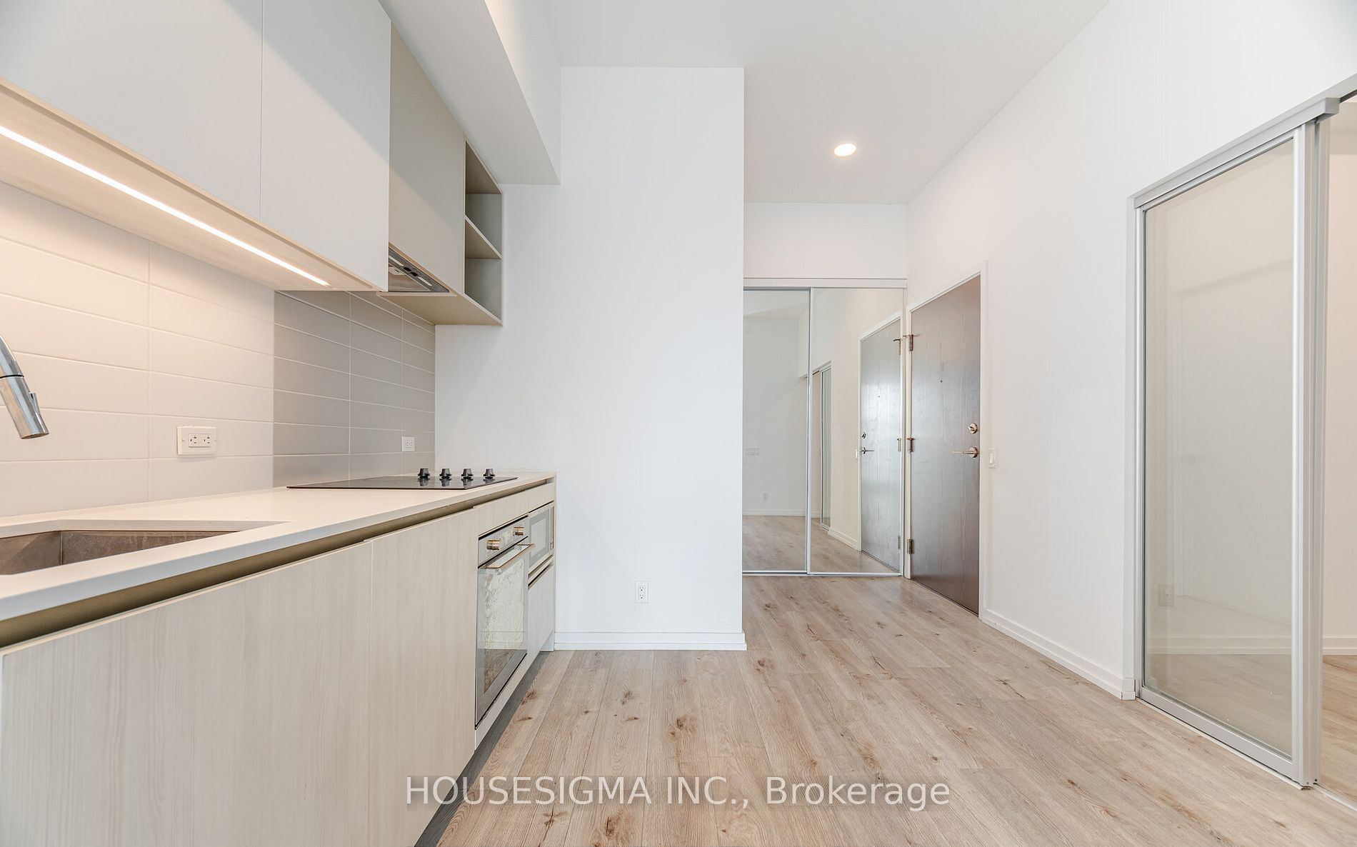 7890 Jane Street, Vaughan, ON L4K 0K9 photo 5