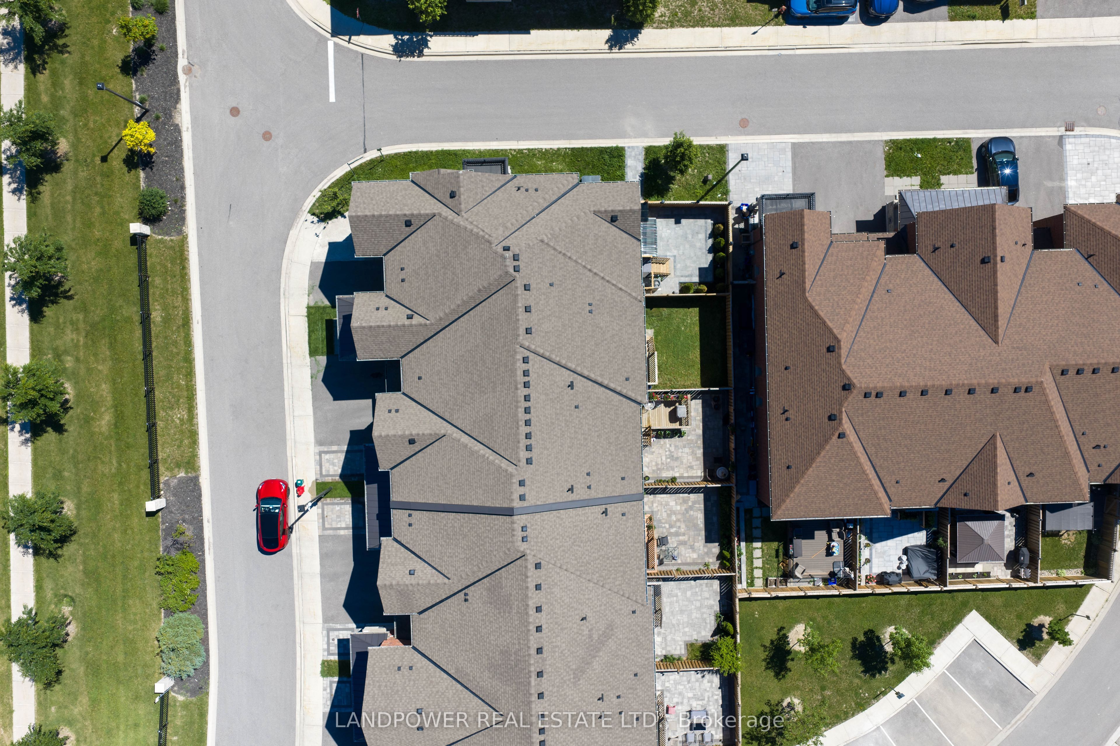 11 W Bellflower Lane S, Richmond Hill, ON L4E 1E7 photo 2