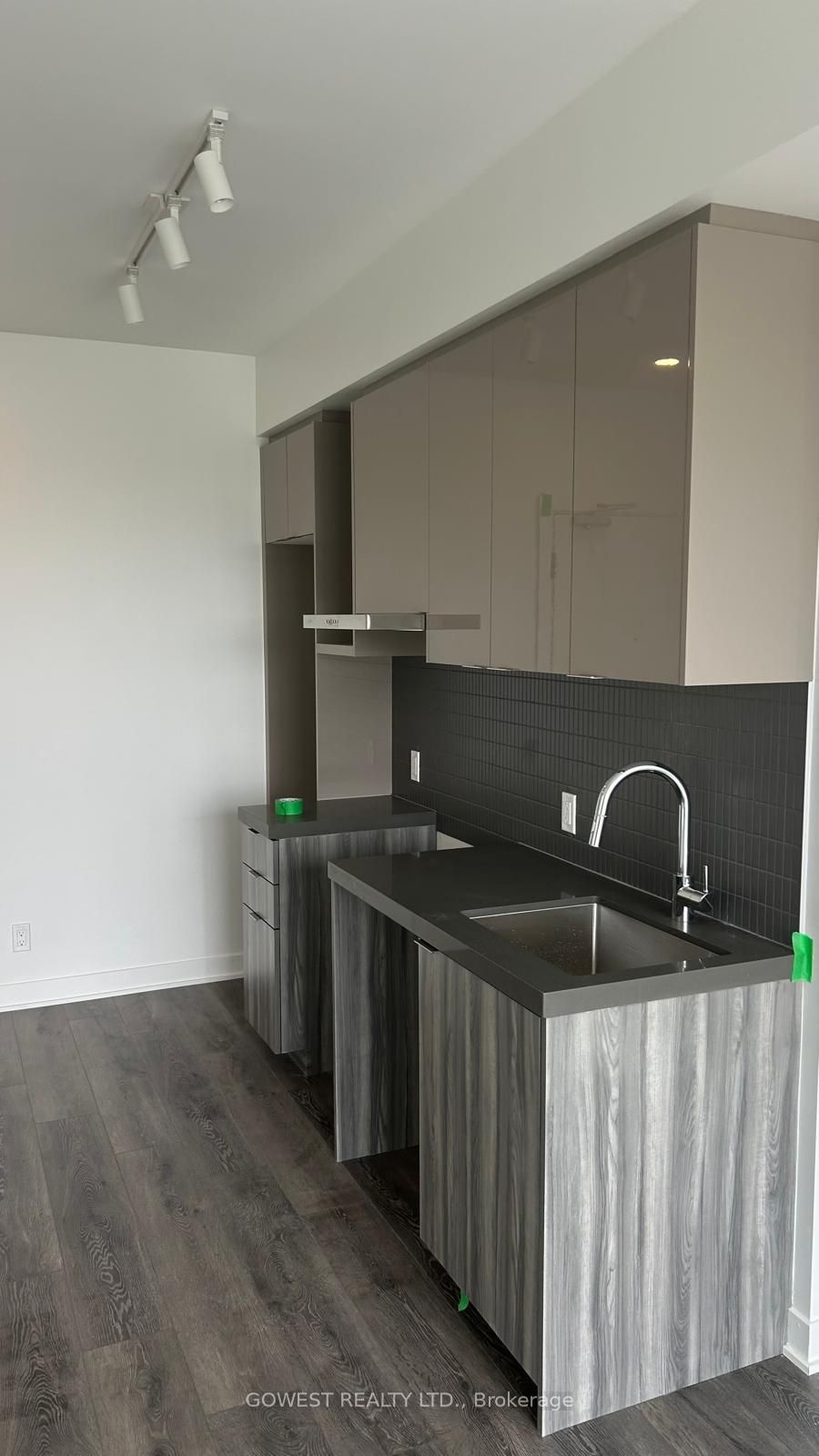 6 Flavelle Trail 1715, Vaughan, ON L4L 0M8