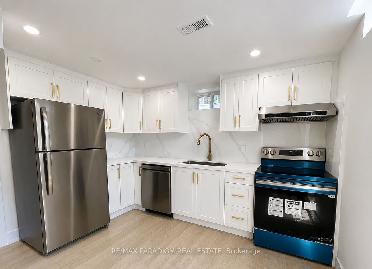 291 Drummond Drive Bsmt, Vaughan, ON L6A 3C2 photo 5