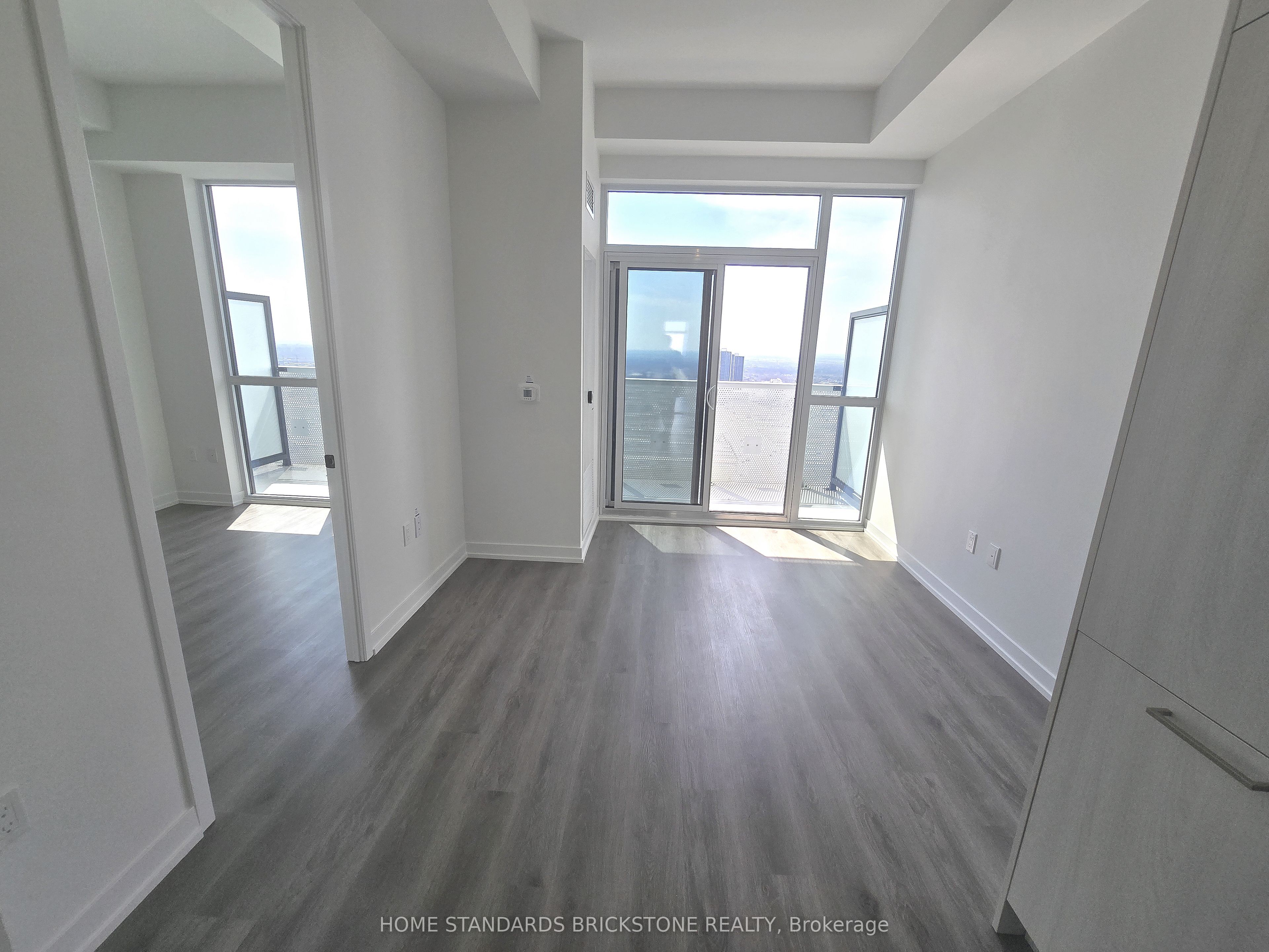 225 Commerce Street 3608, Vaughan, ON L4K 0R1 photo 3
