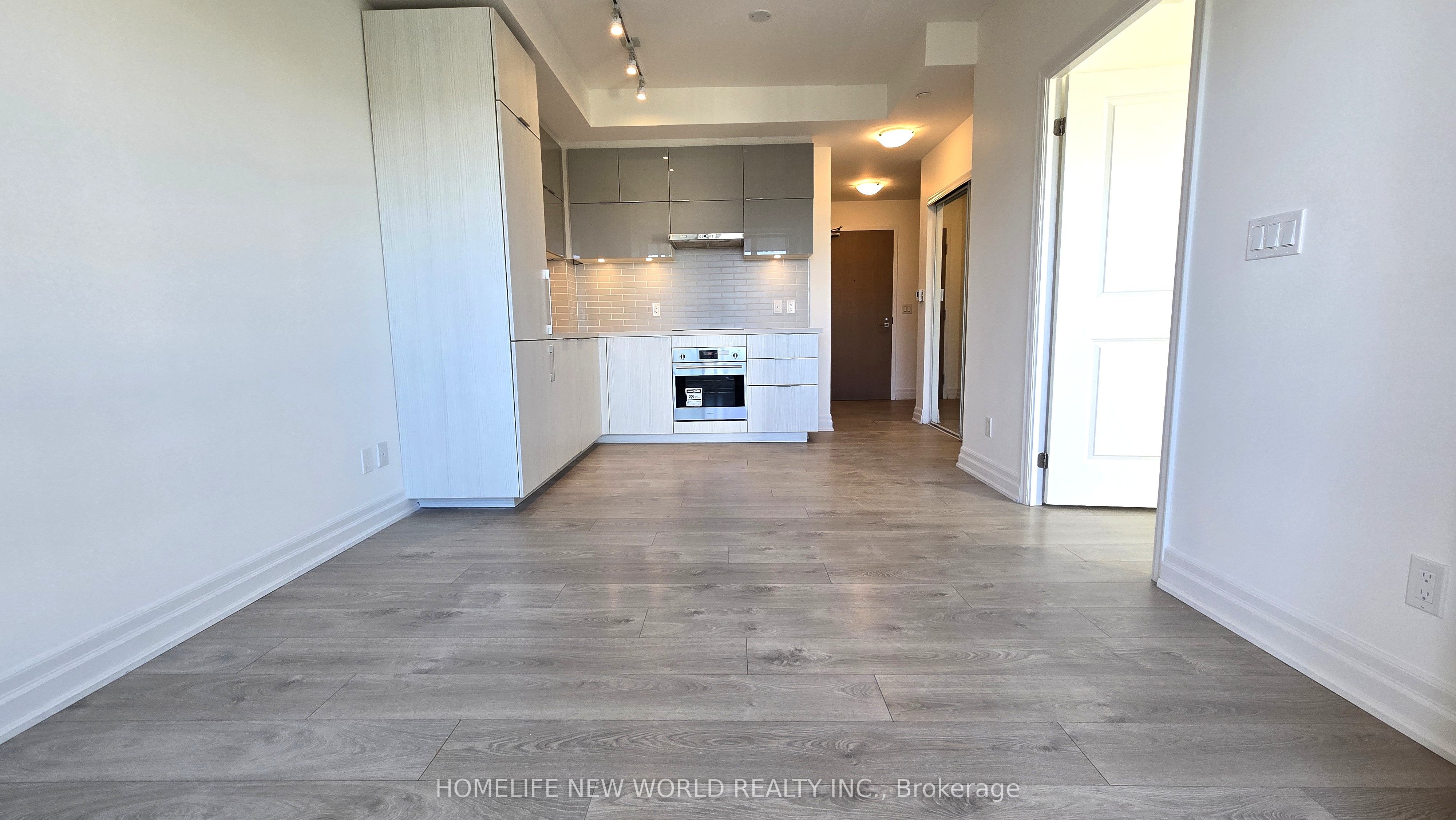 8 Rouge Valley Drive W 607, Markham, ON L6G 0G8 photo 4