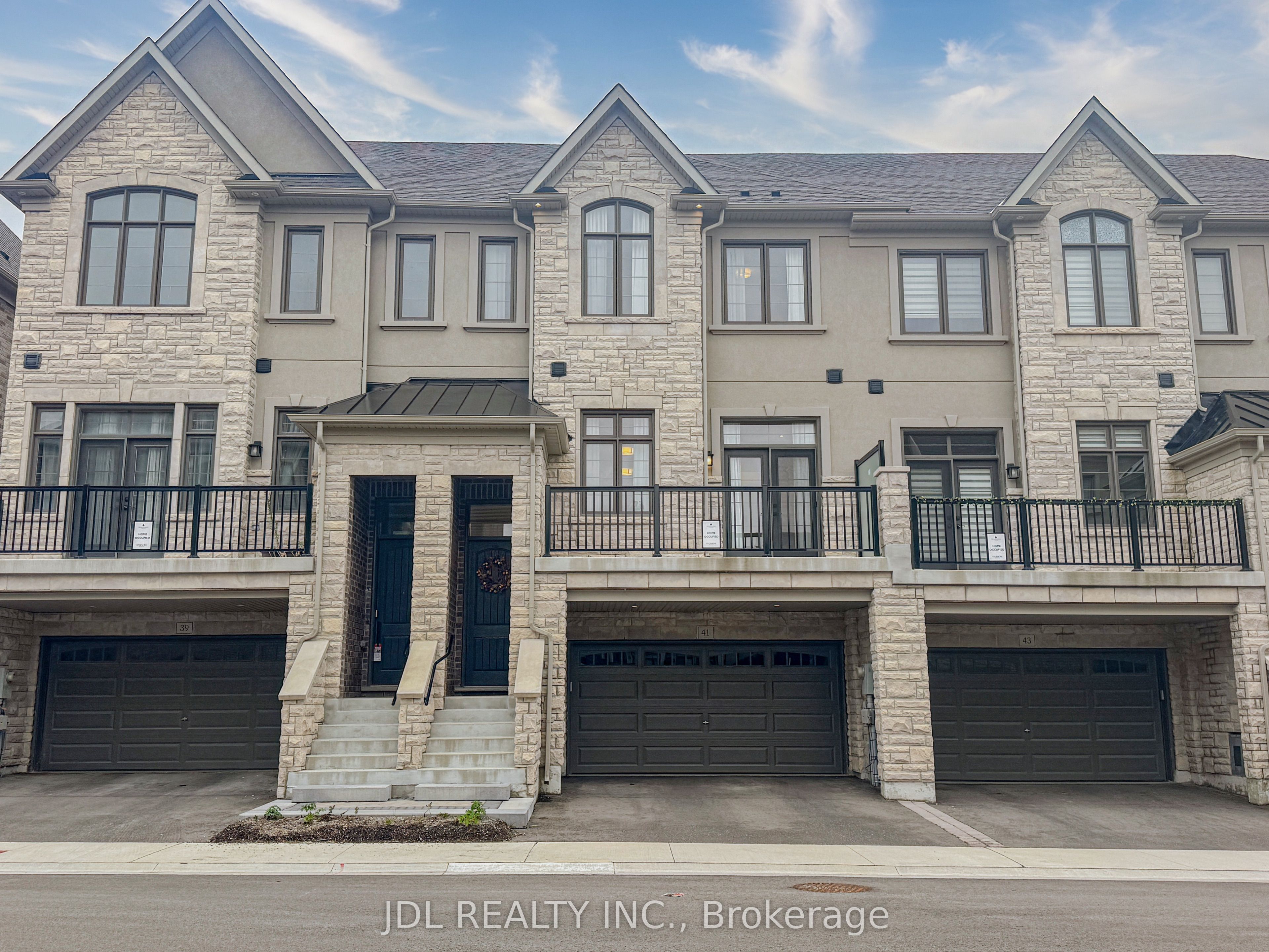 41 West Village Lane, Markham, ON L6C 3L5 photo 2