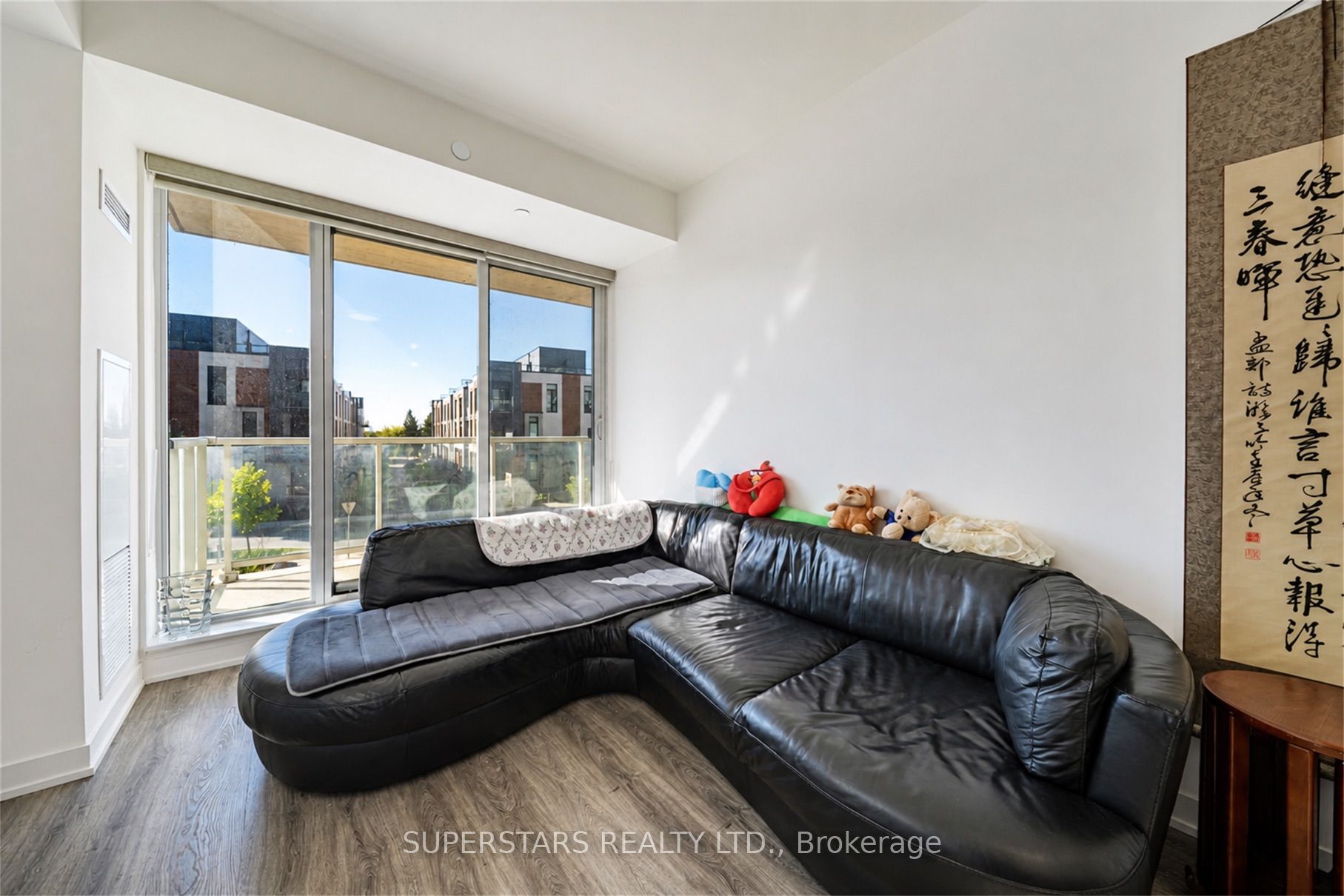 2 David Eyer Road 230, Richmond Hill, ON L4S 0N6 photo 5