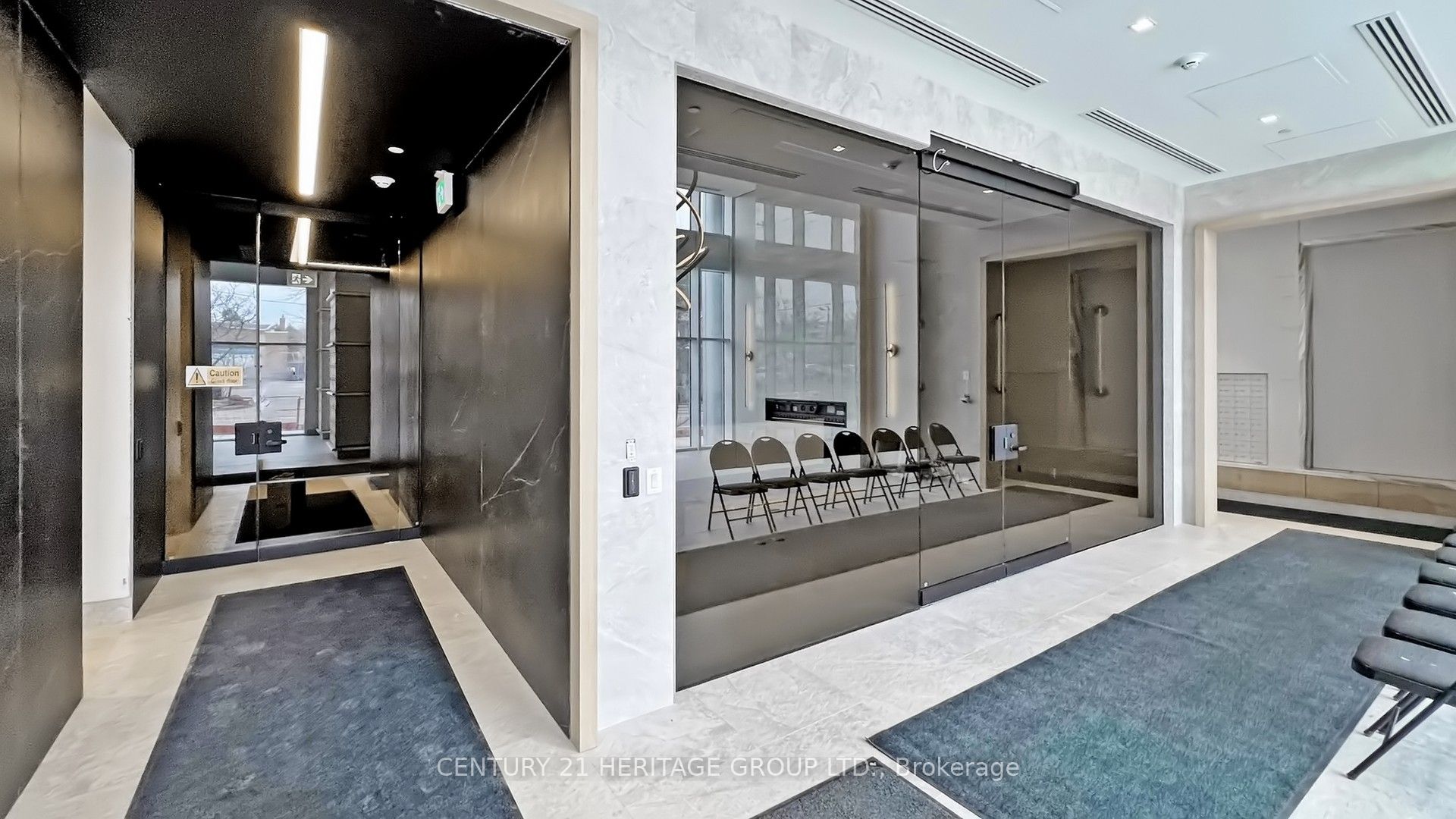 8888 Yonge Street 1205, Richmond Hill, ON L4C 5V6 photo 5