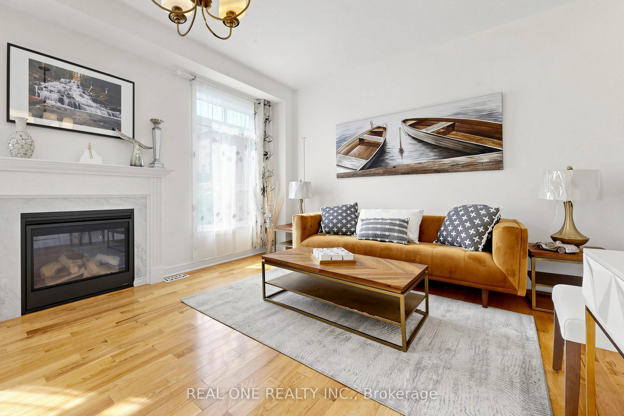 48 Lanark Street, Bradford West Gwillimbury, ON L3Z 0W7 photo 3