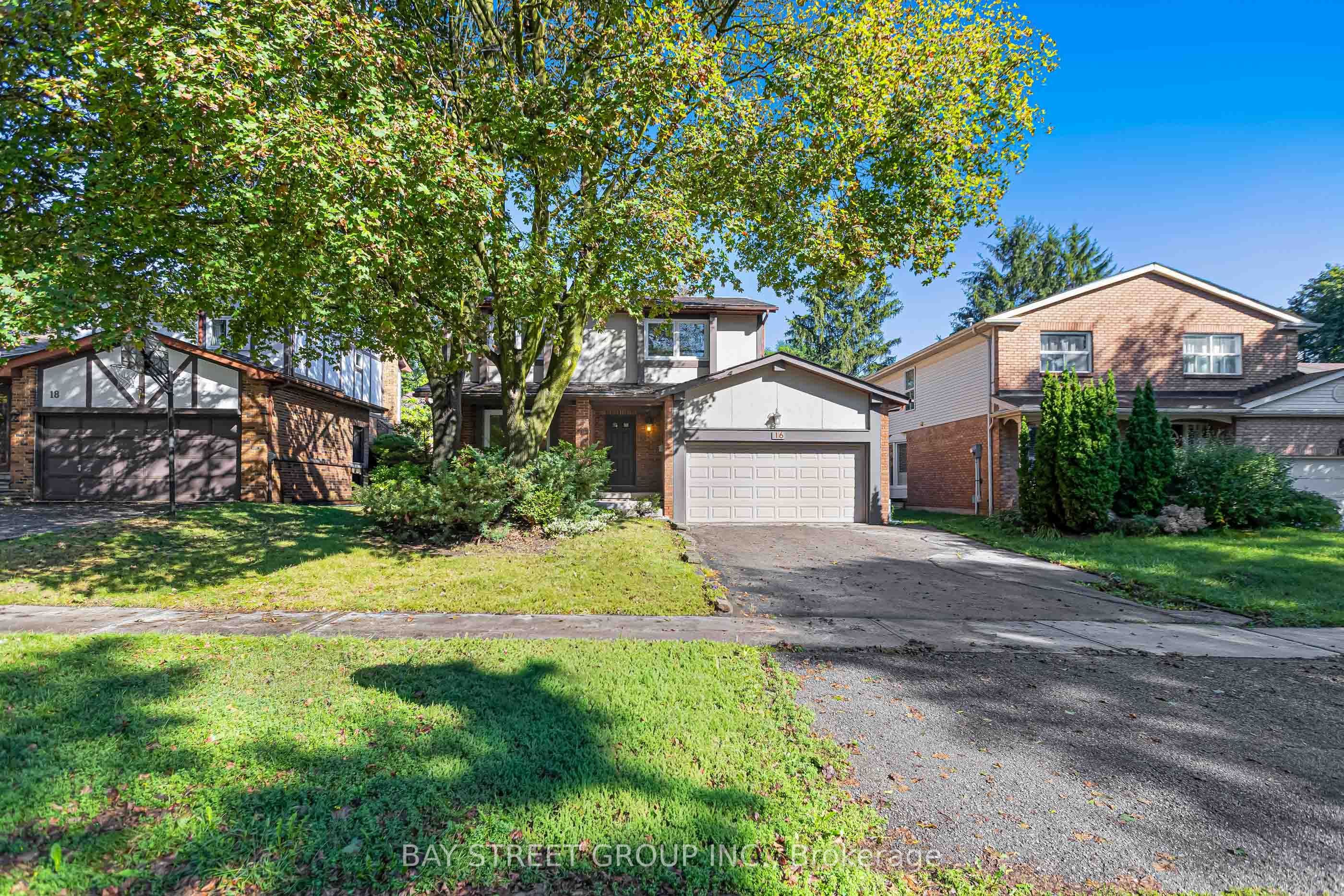 16 Innisbrook Crescent, Markham, ON L3T 5B1