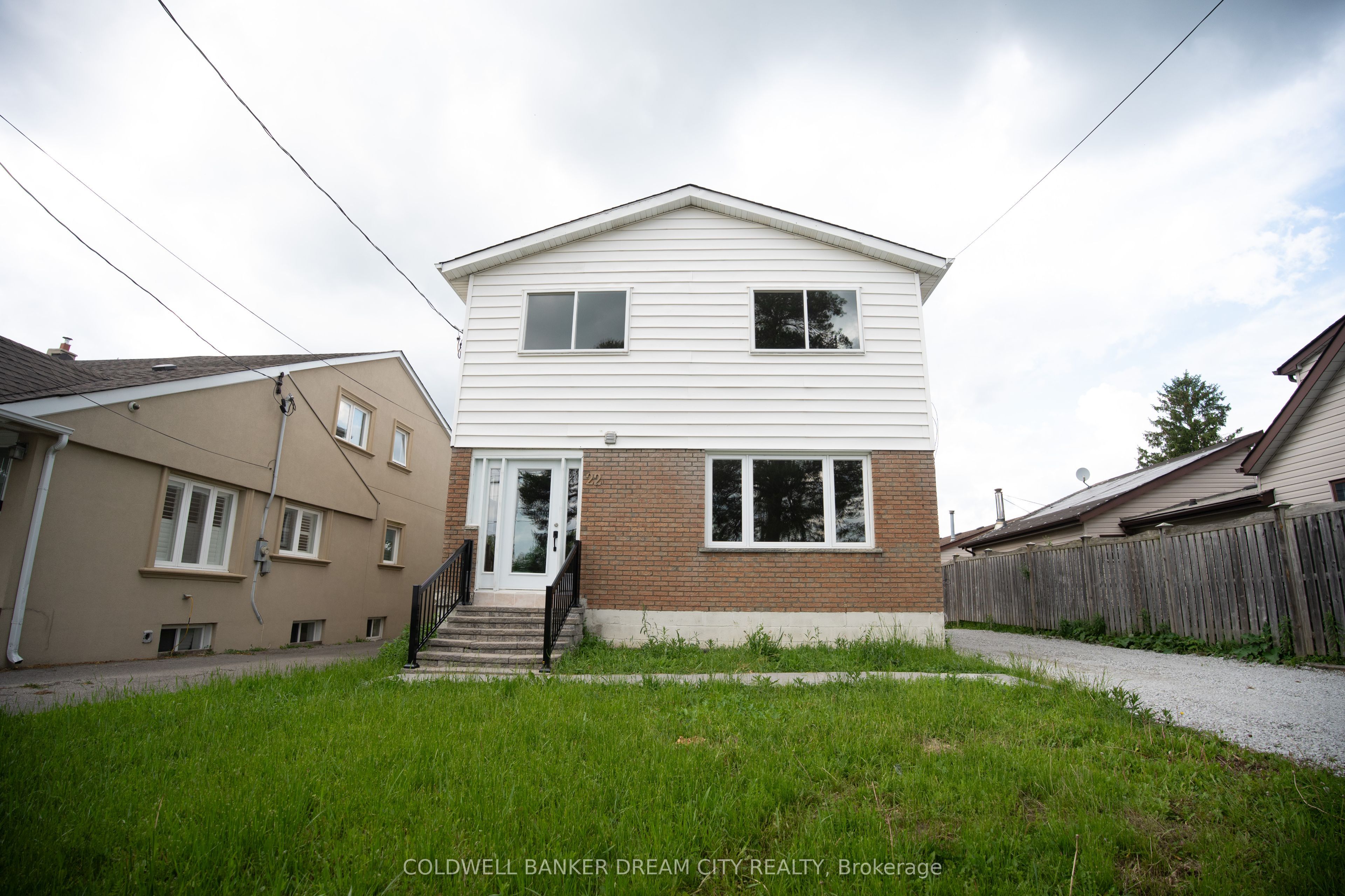 22 Elm Grove Avenue (BSMT), Richmond Hill, ON L4E 2T1