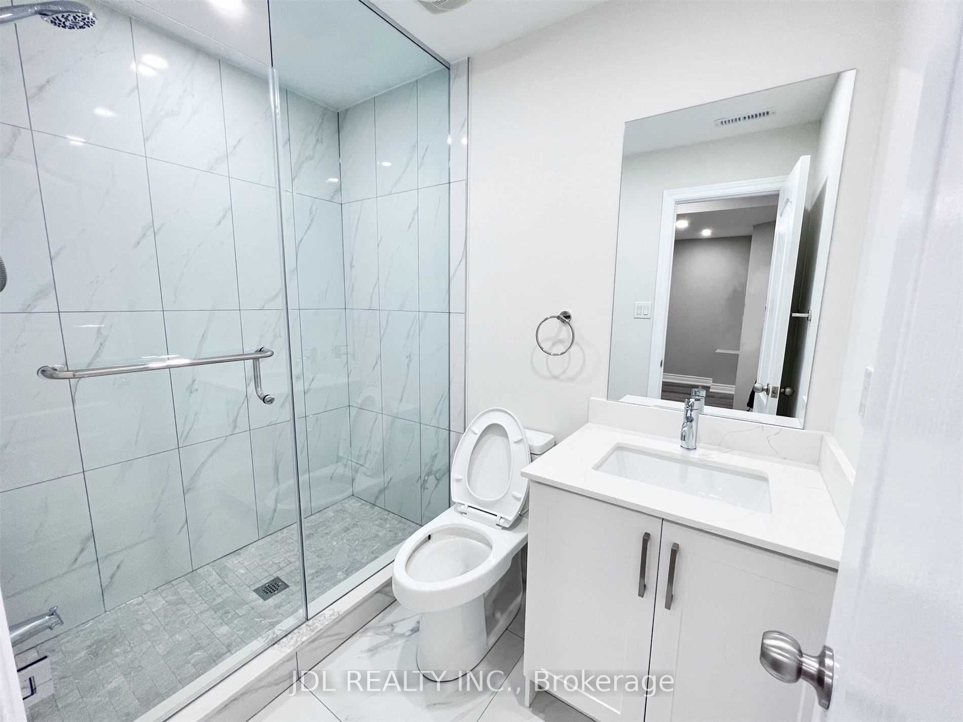 43 Portage Avenue Bsmt, Richmond Hill, ON L4E 2Z5 photo 5