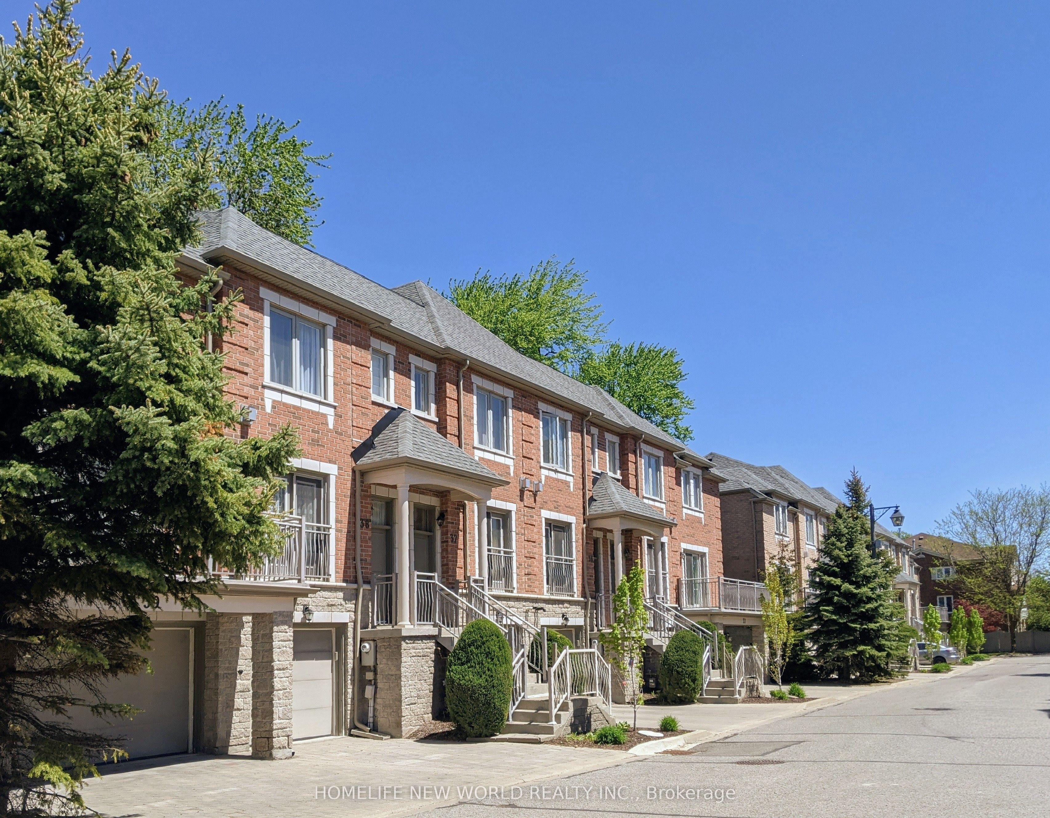 9133 Bayview Avenue 38, Richmond Hill, ON L4B 4C5 photo 2