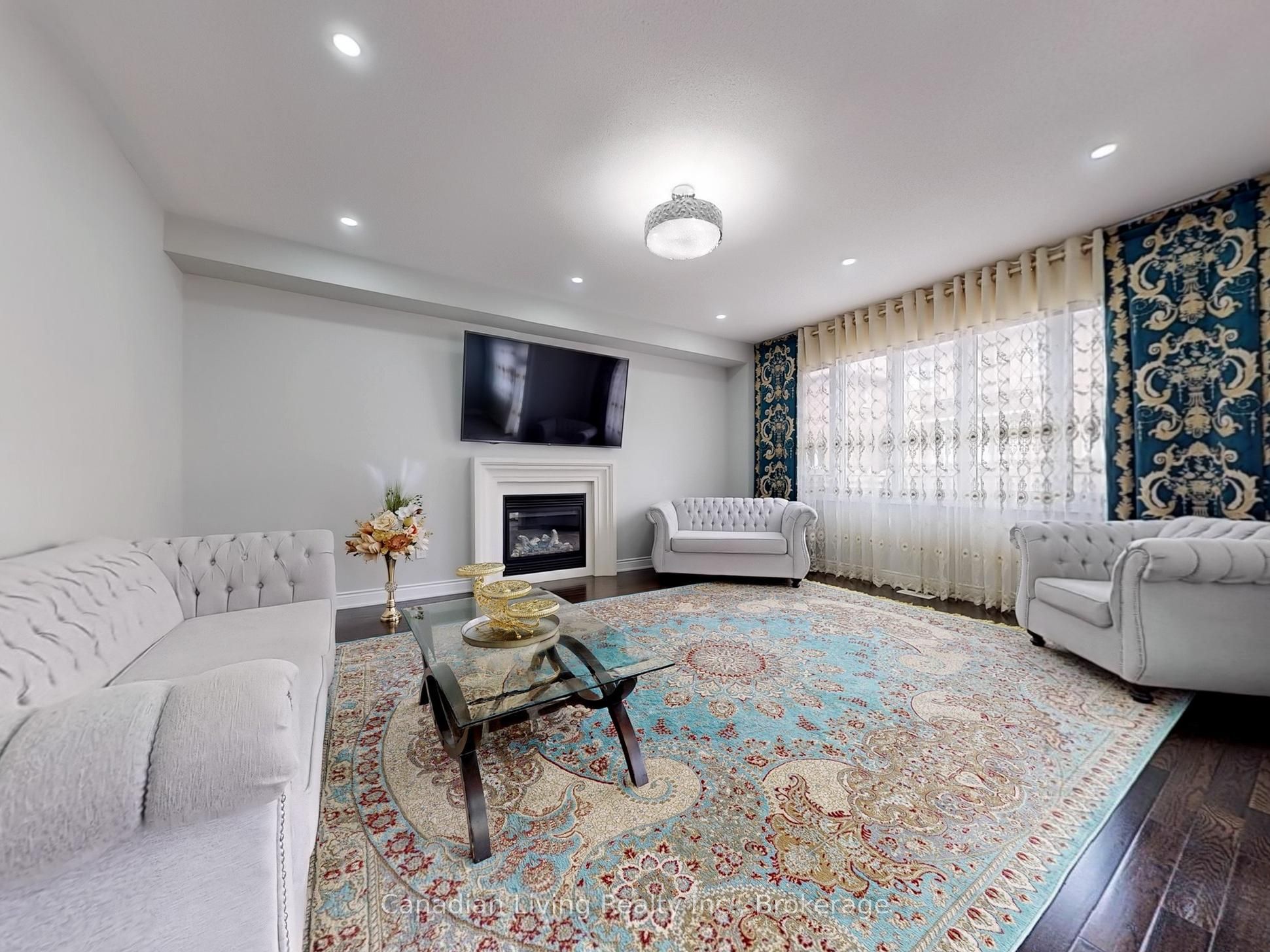283 John Davis Gate, Whitchurch-Stouffville, ON L4A 1T5 photo 5
