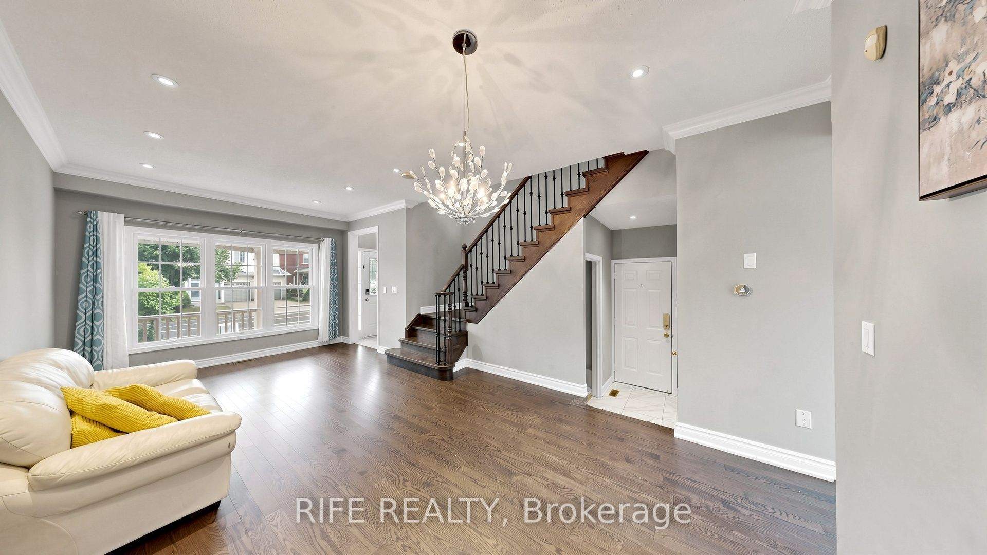 100 Castlemore Avenue, Markham, ON L6C 2N5 photo 3
